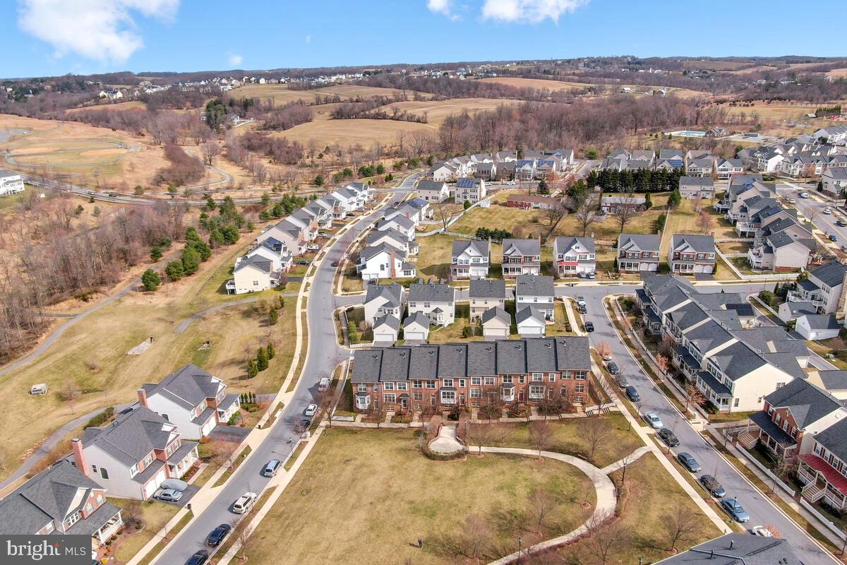 GREENWAY VILLAGE - Residential