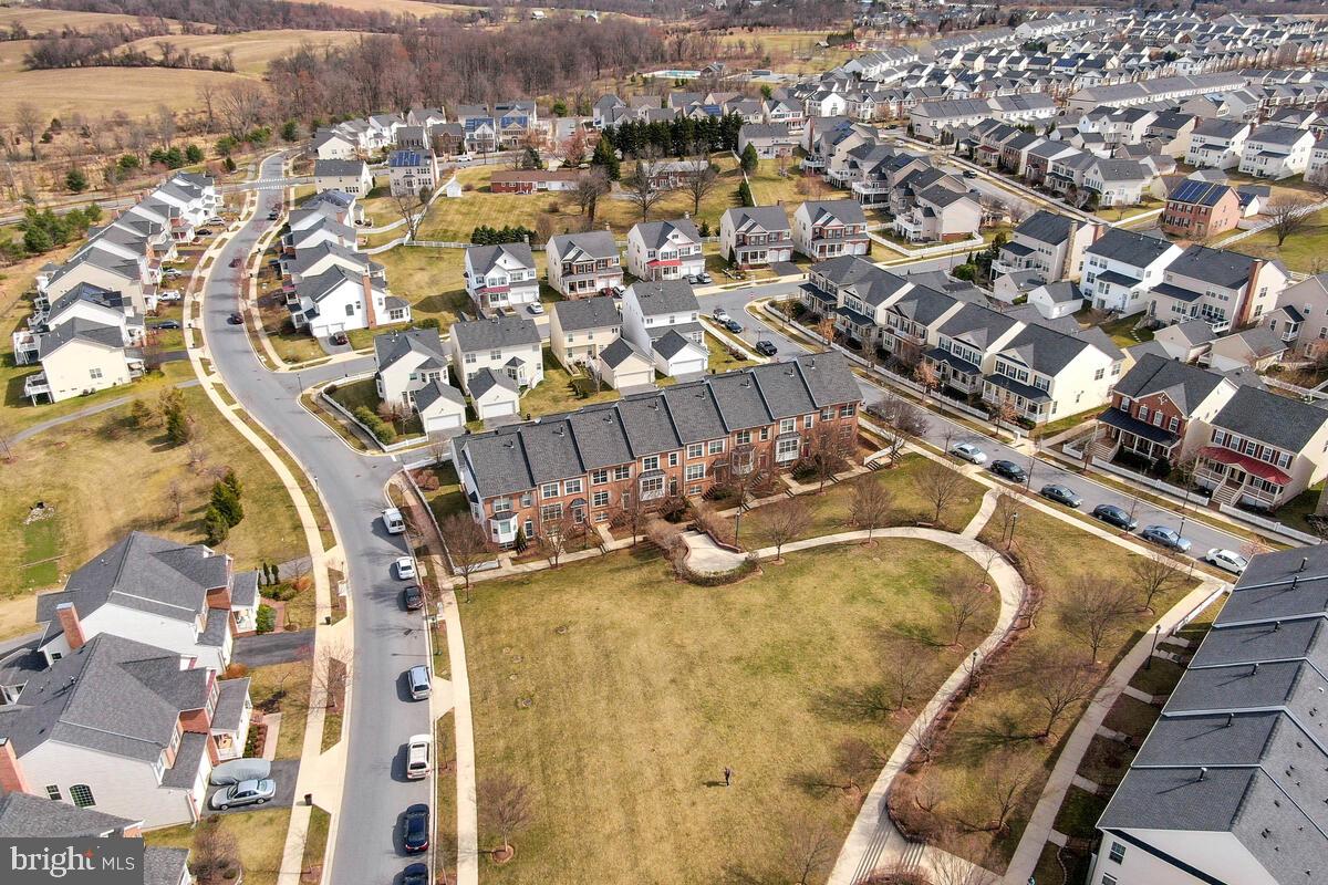 GREENWAY VILLAGE - Residential