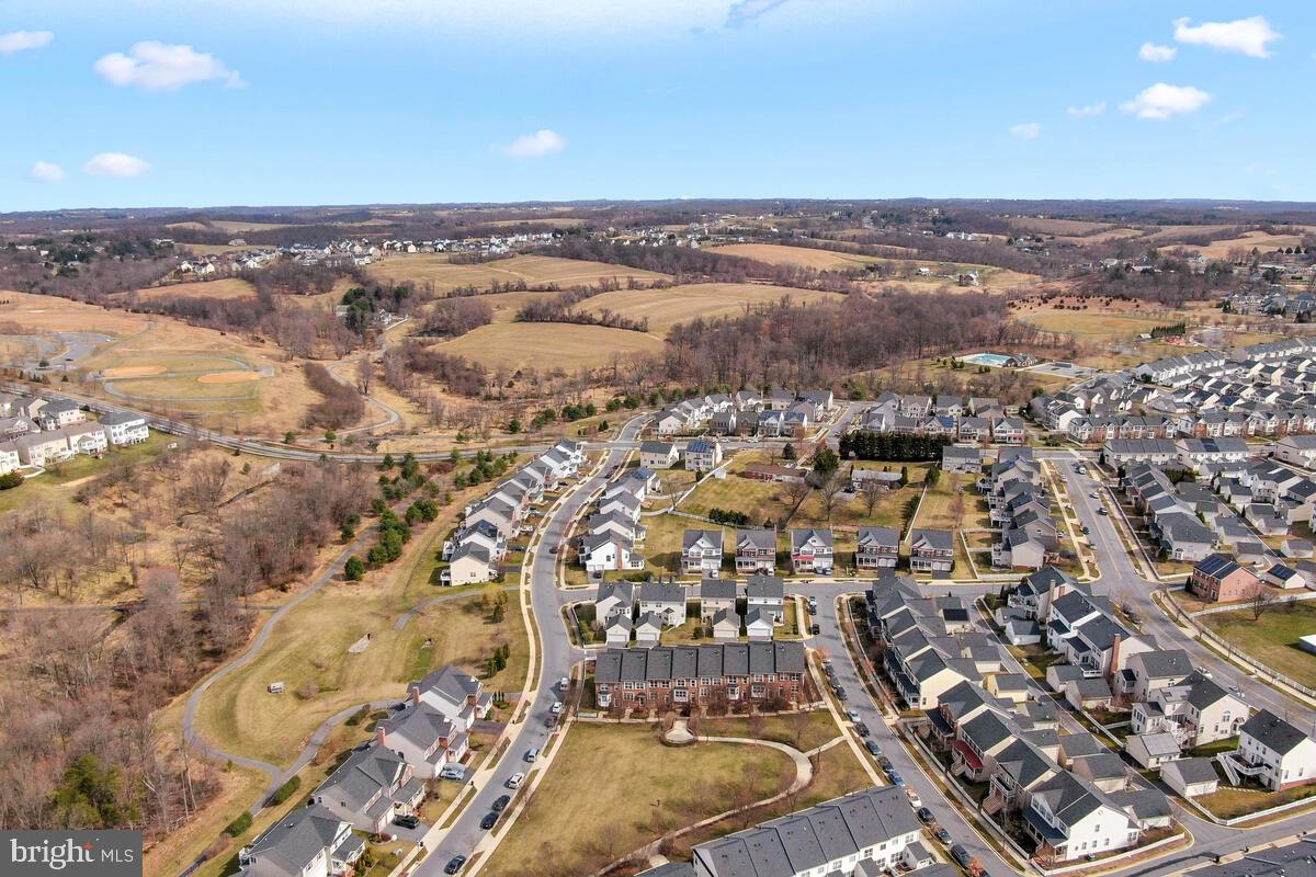 GREENWAY VILLAGE - Residential