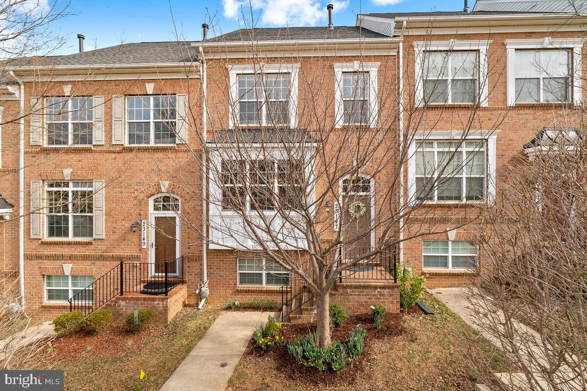 GREENWAY VILLAGE - Residential