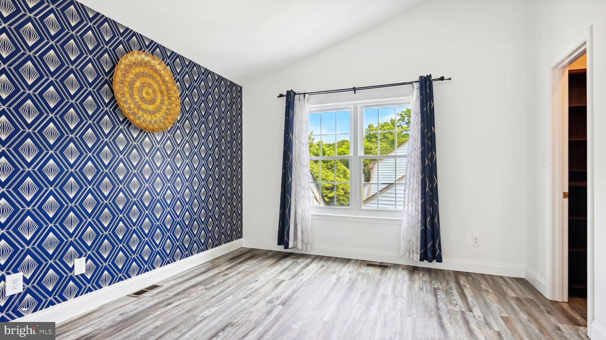 SALEMS GRANT - Residential