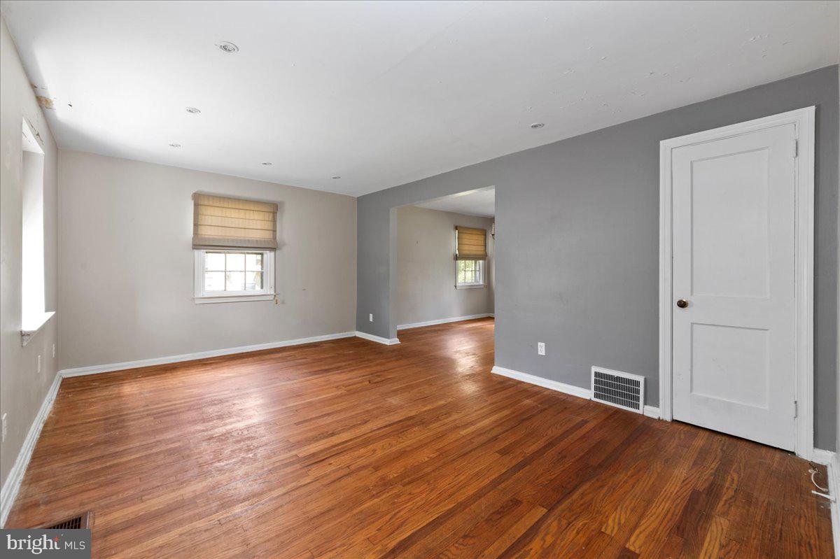 WYNNEWOOD VALLEY - Residential