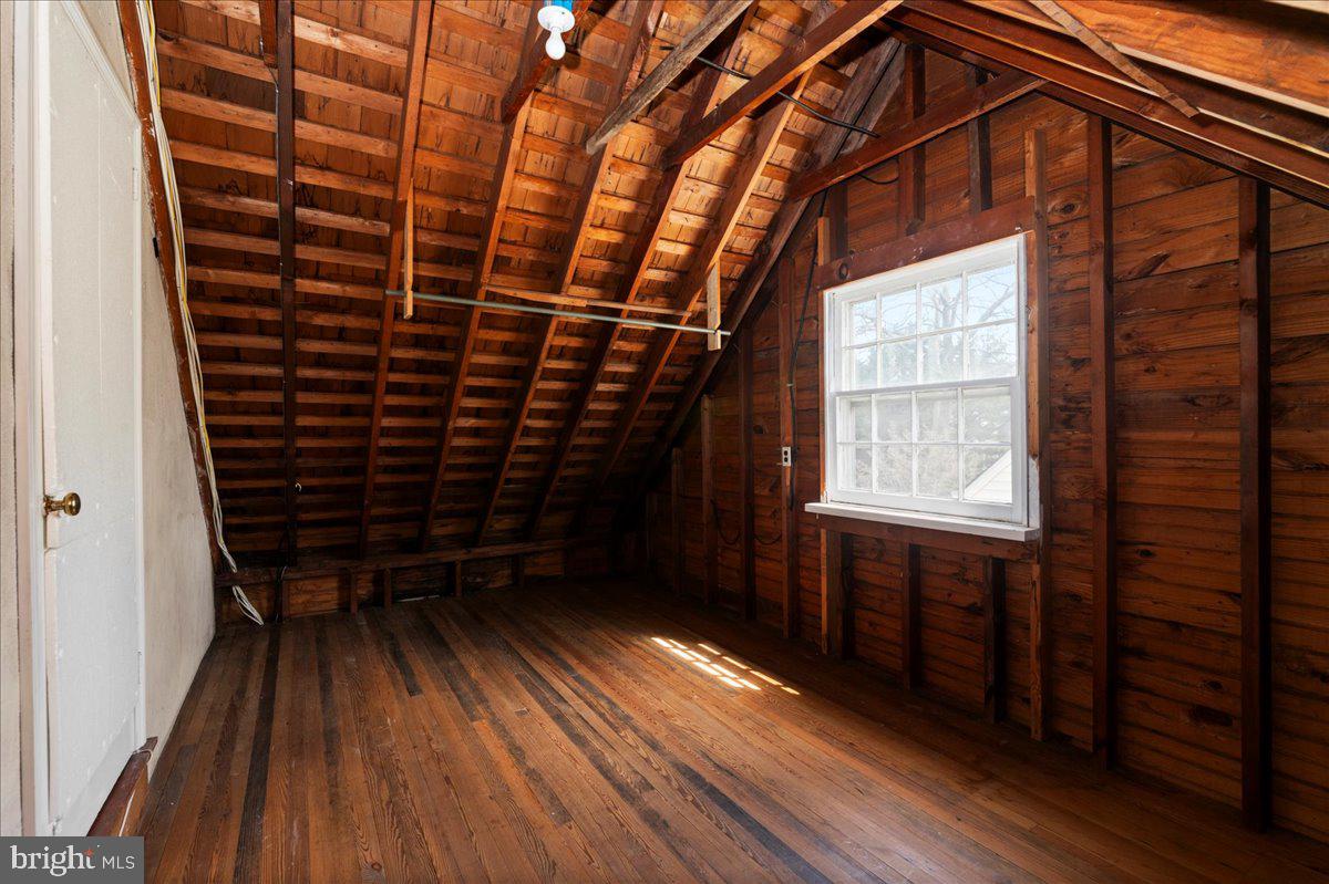 WYNNEWOOD VALLEY - Residential