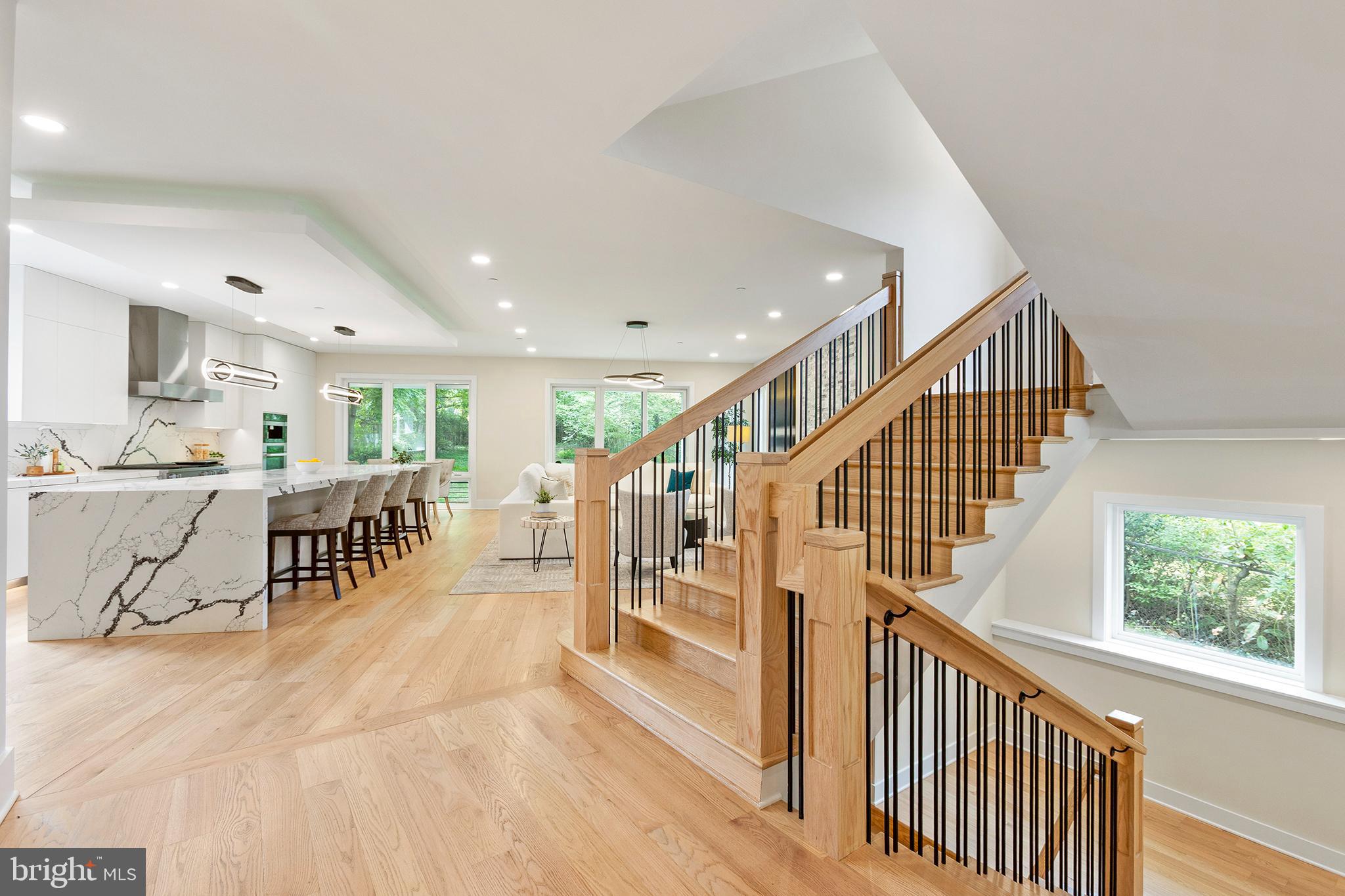 CHEVY CHASE VILLAGE - Residential