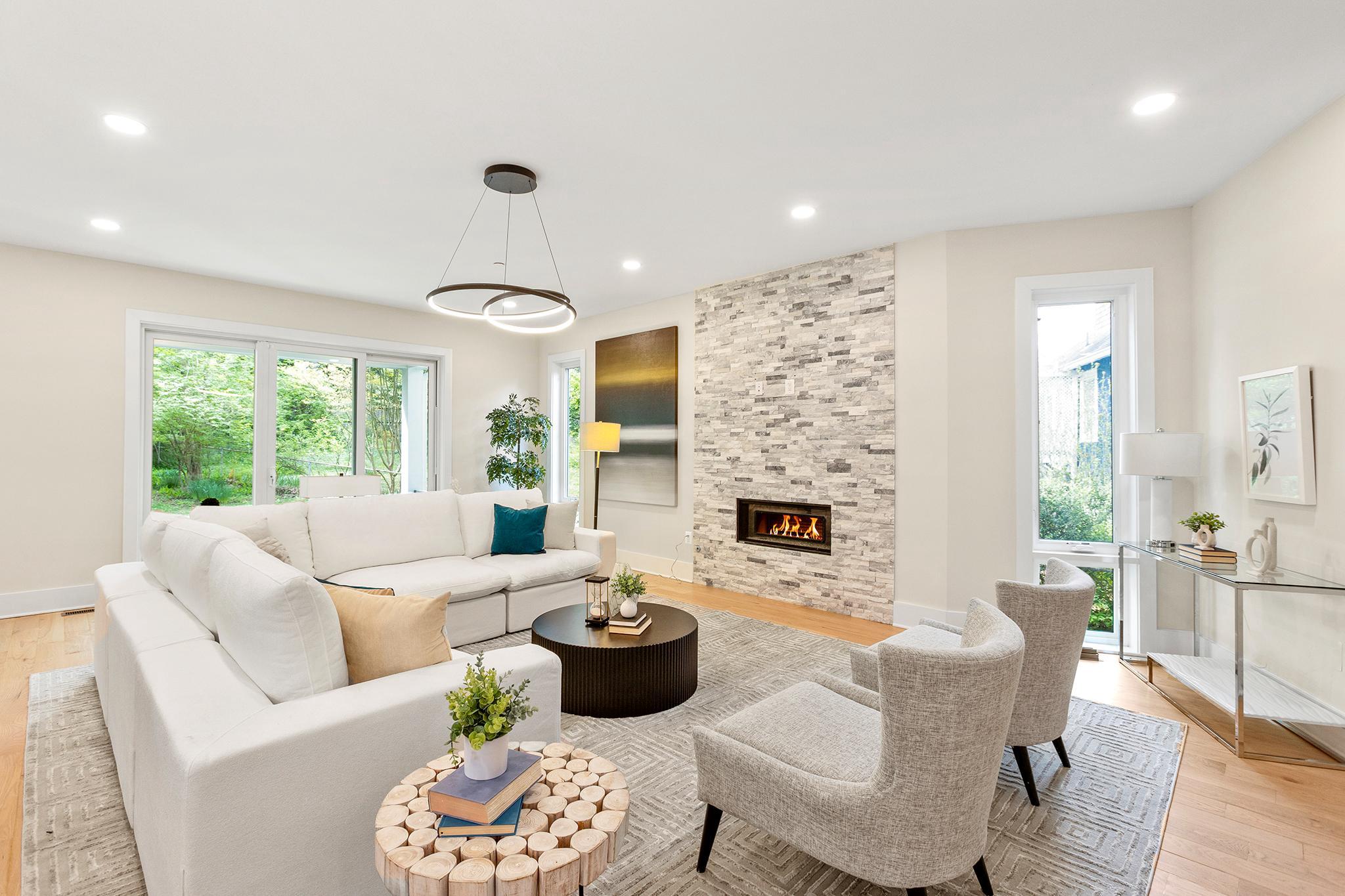 CHEVY CHASE VILLAGE - Residential