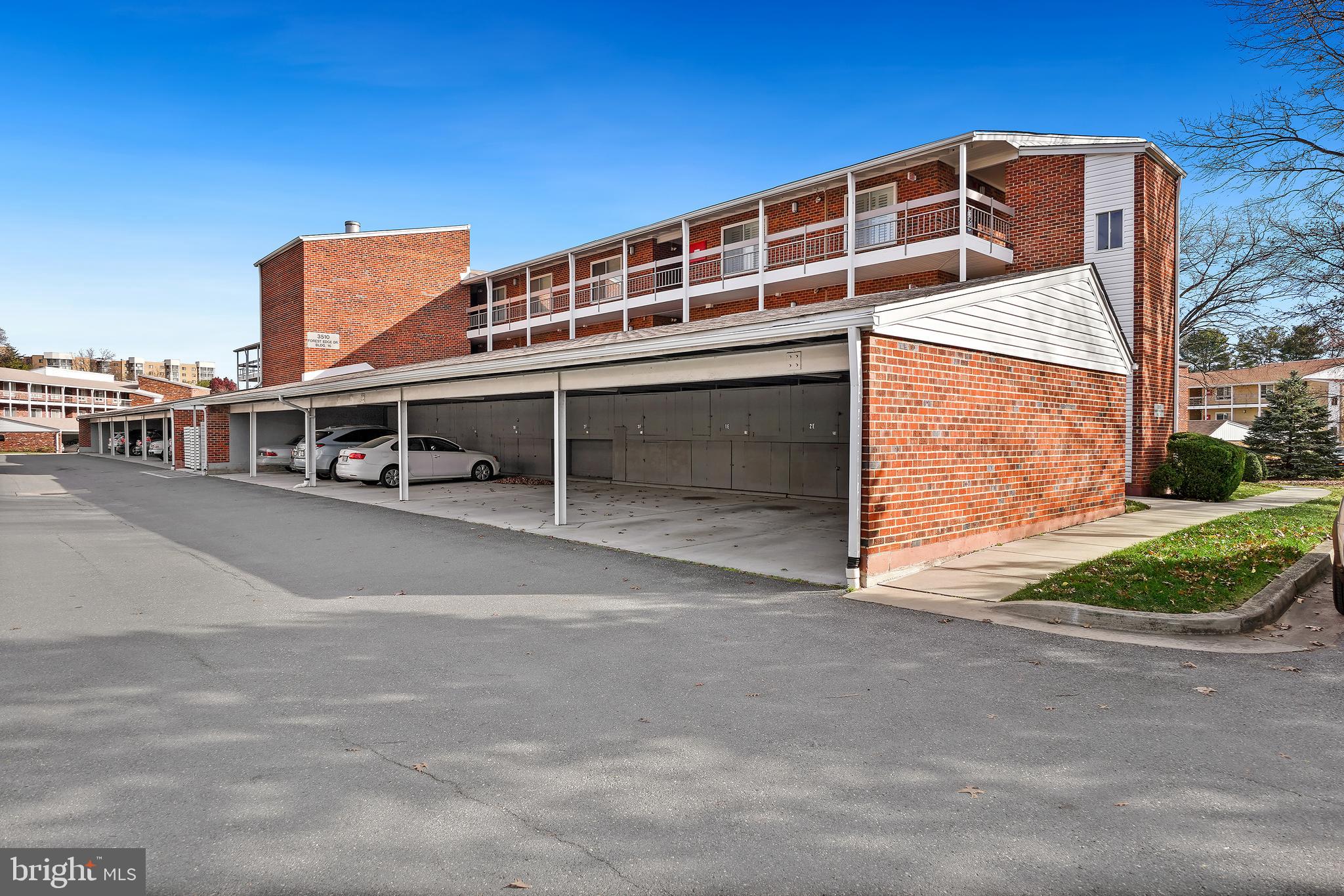 LEISURE WORLD - Residential