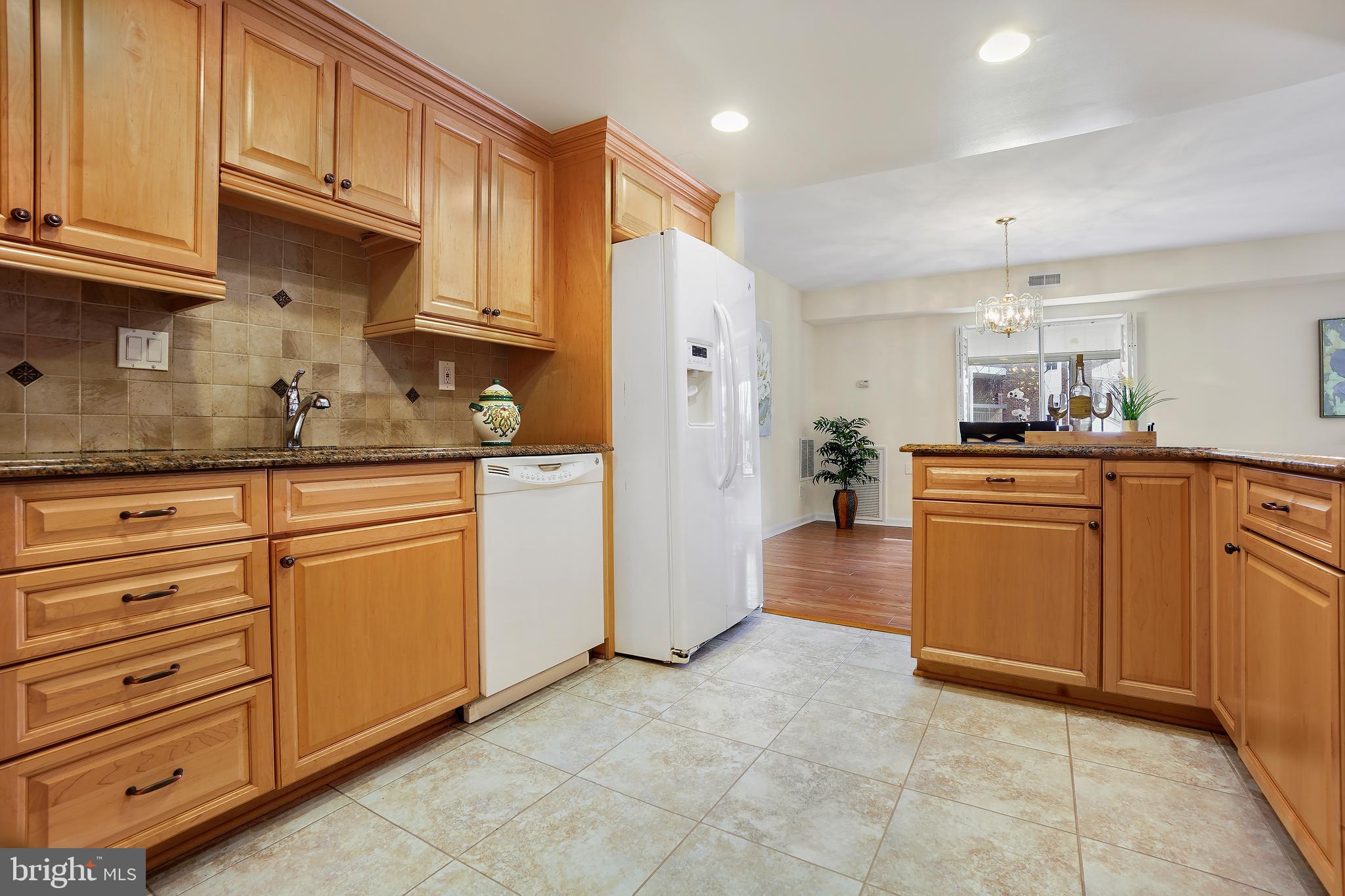 LEISURE WORLD - Residential