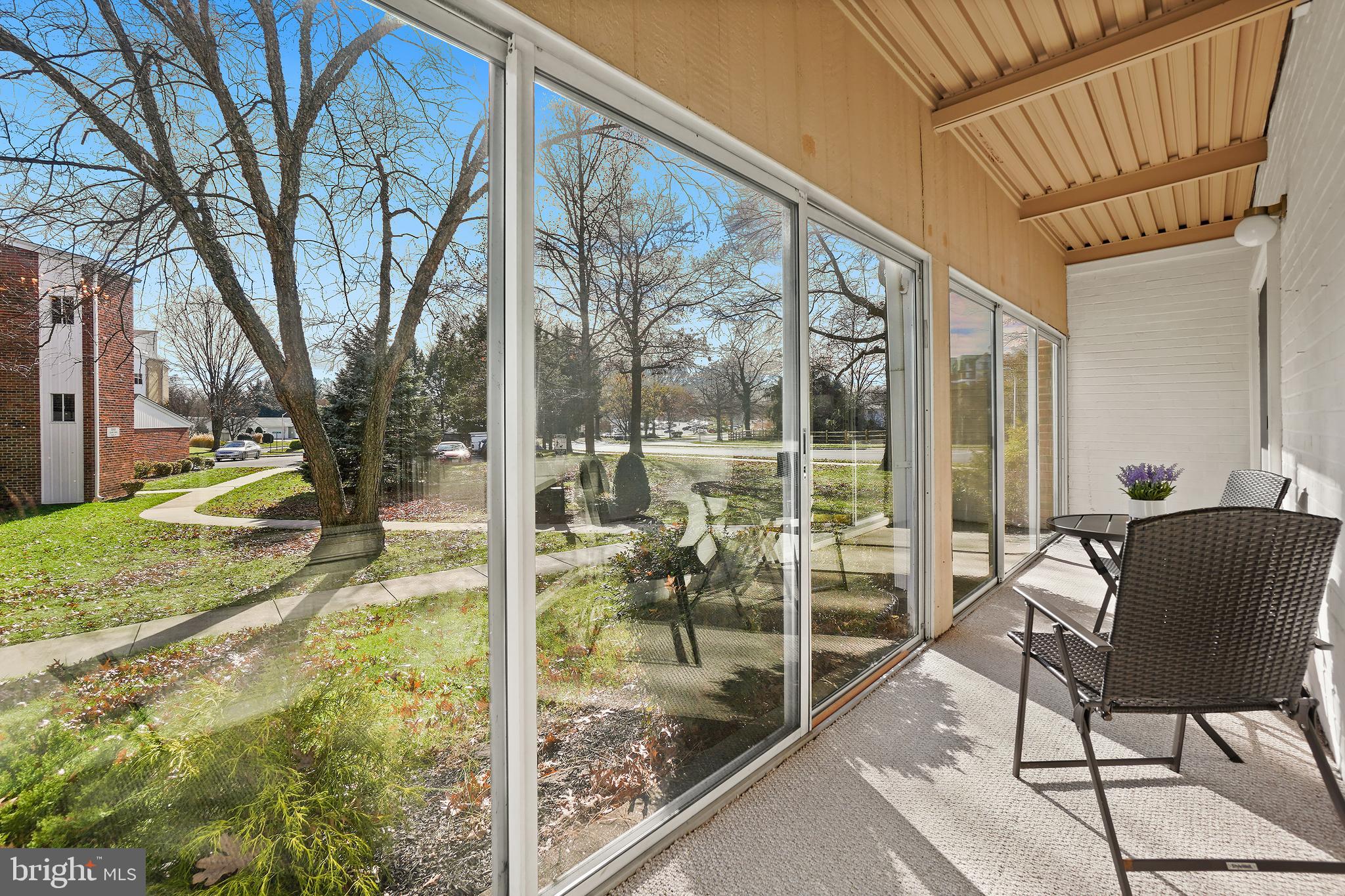 LEISURE WORLD - Residential