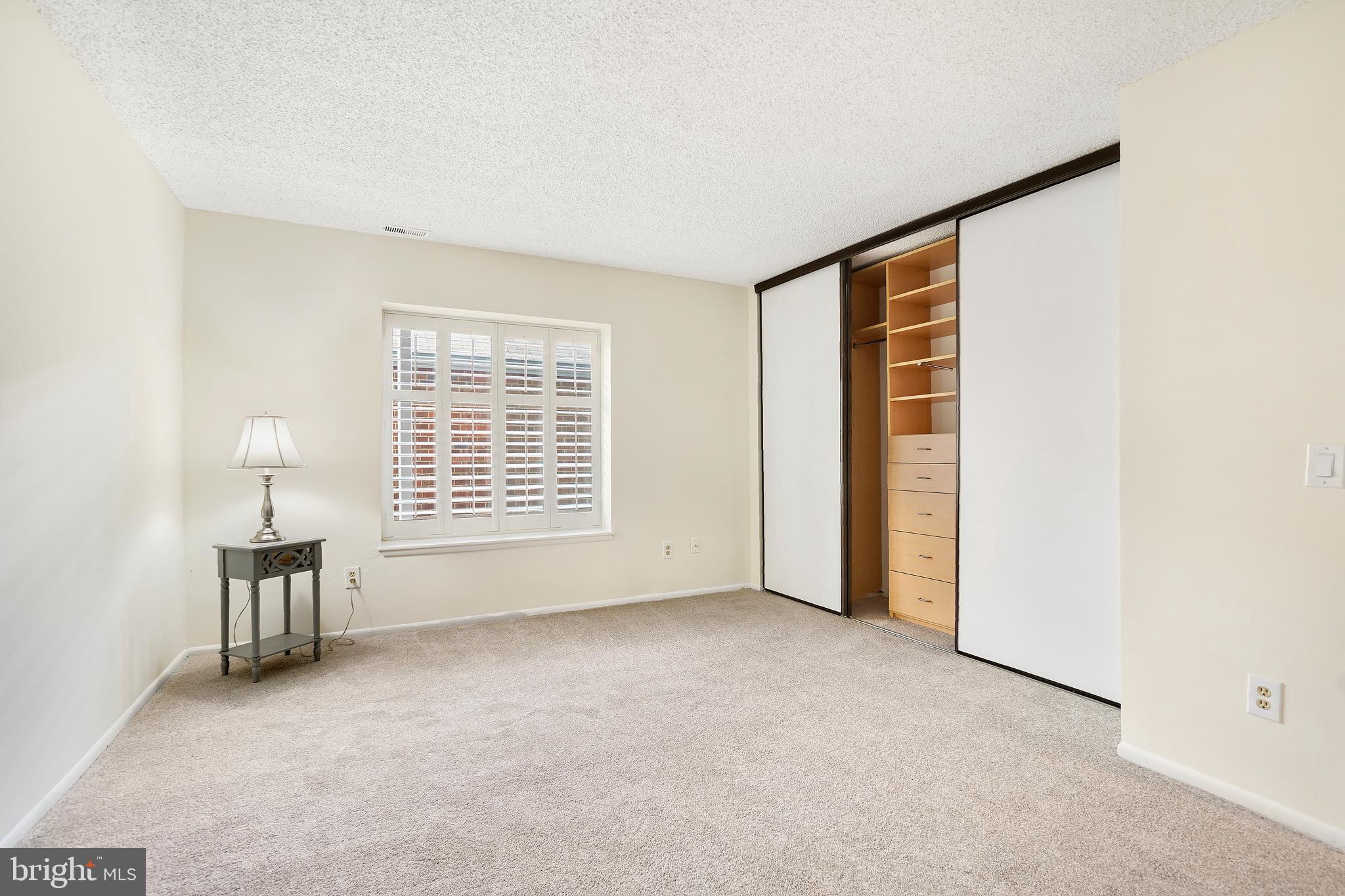 LEISURE WORLD - Residential