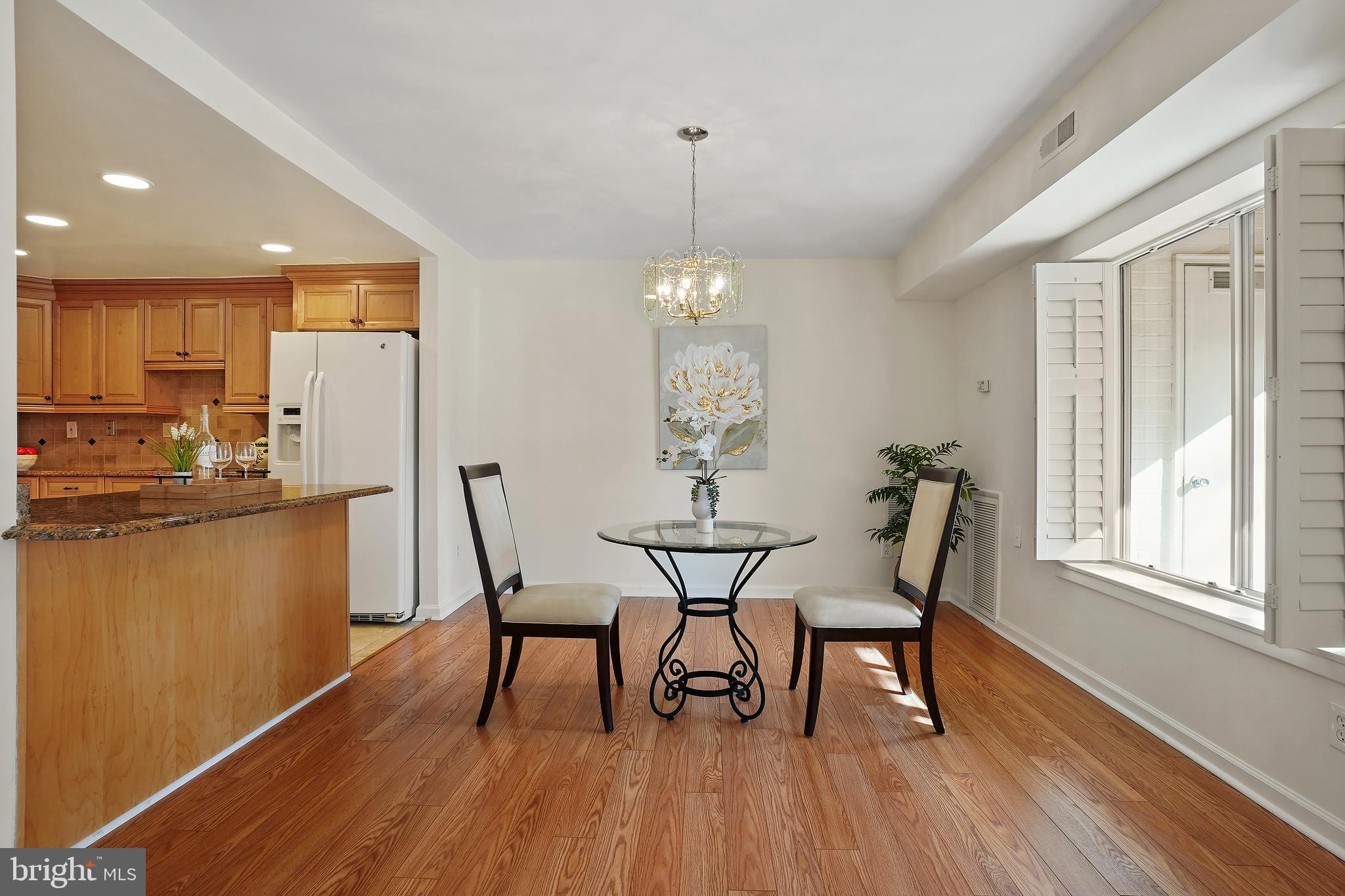 LEISURE WORLD - Residential