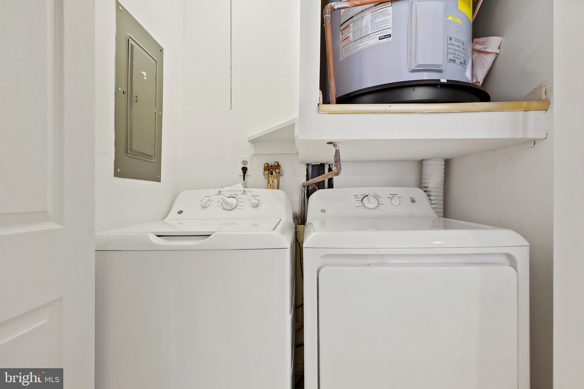 LEISURE WORLD - Residential