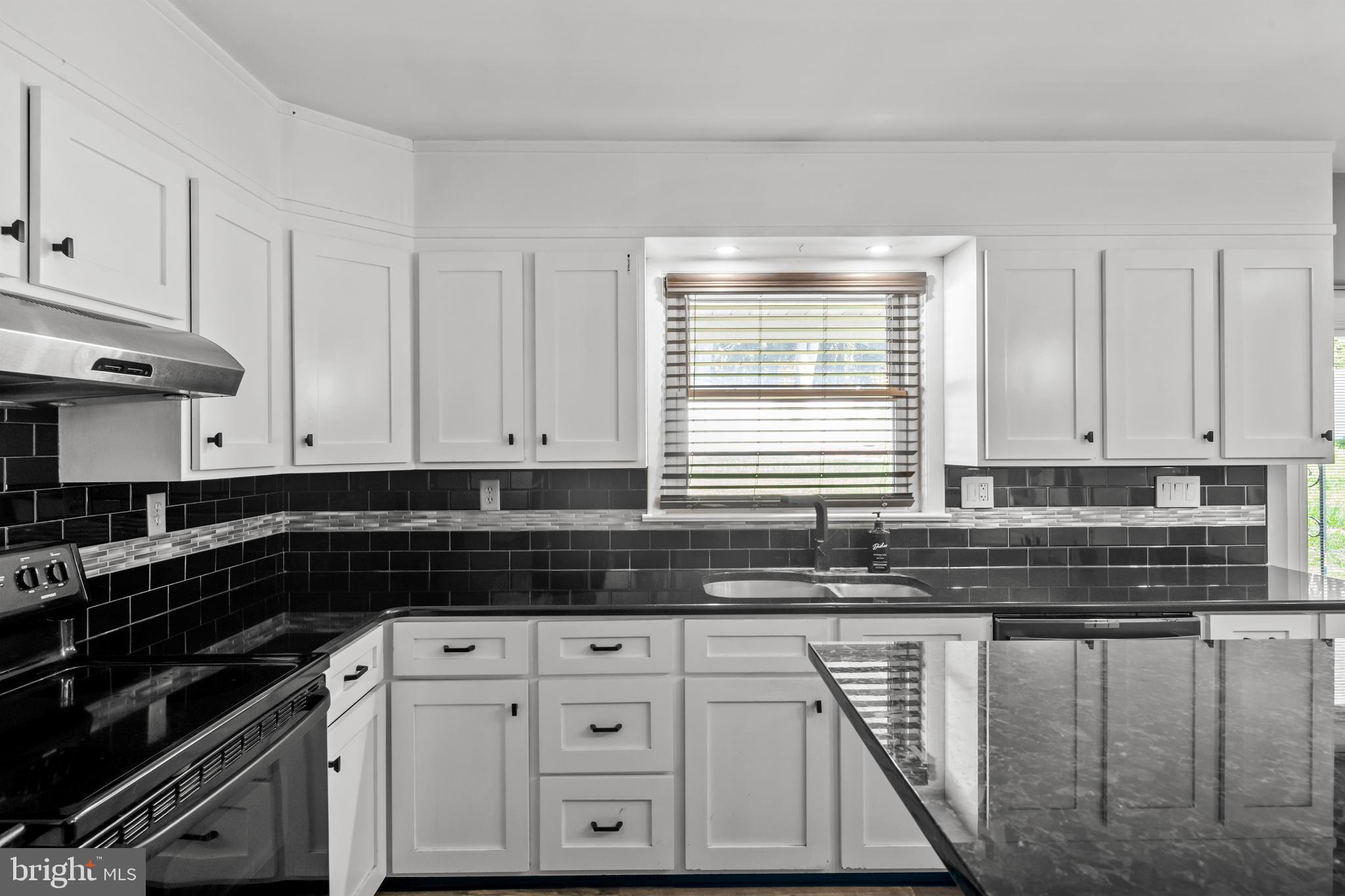 RIVERVIEW PARK - Residential