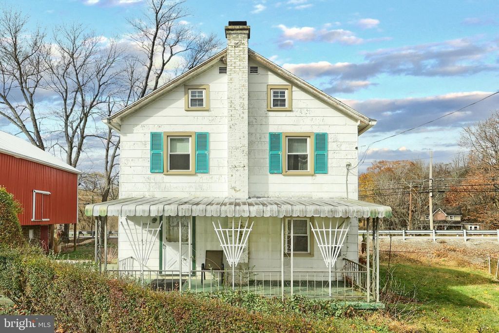 Photo of 2783 Glen Rock Road, GLEN ROCK, PA 17327 (MLS # PAYK2093790)