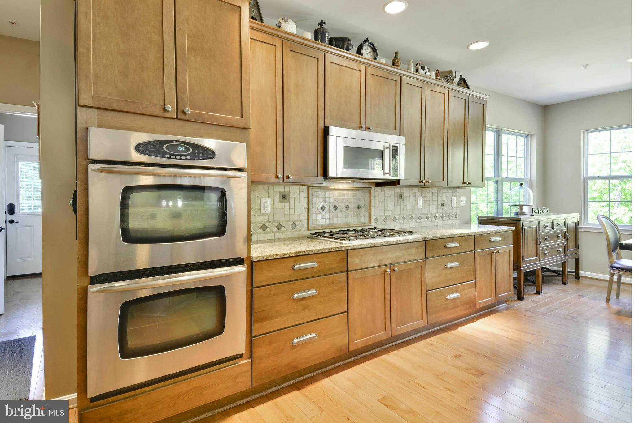 BEN OAKS - Residential