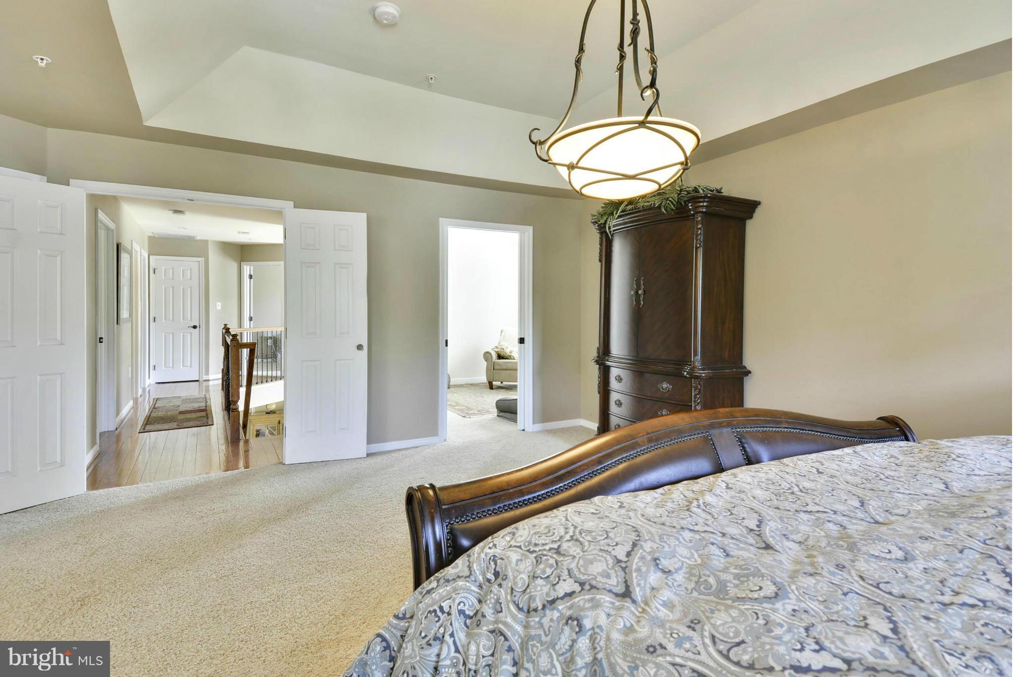 BEN OAKS - Residential