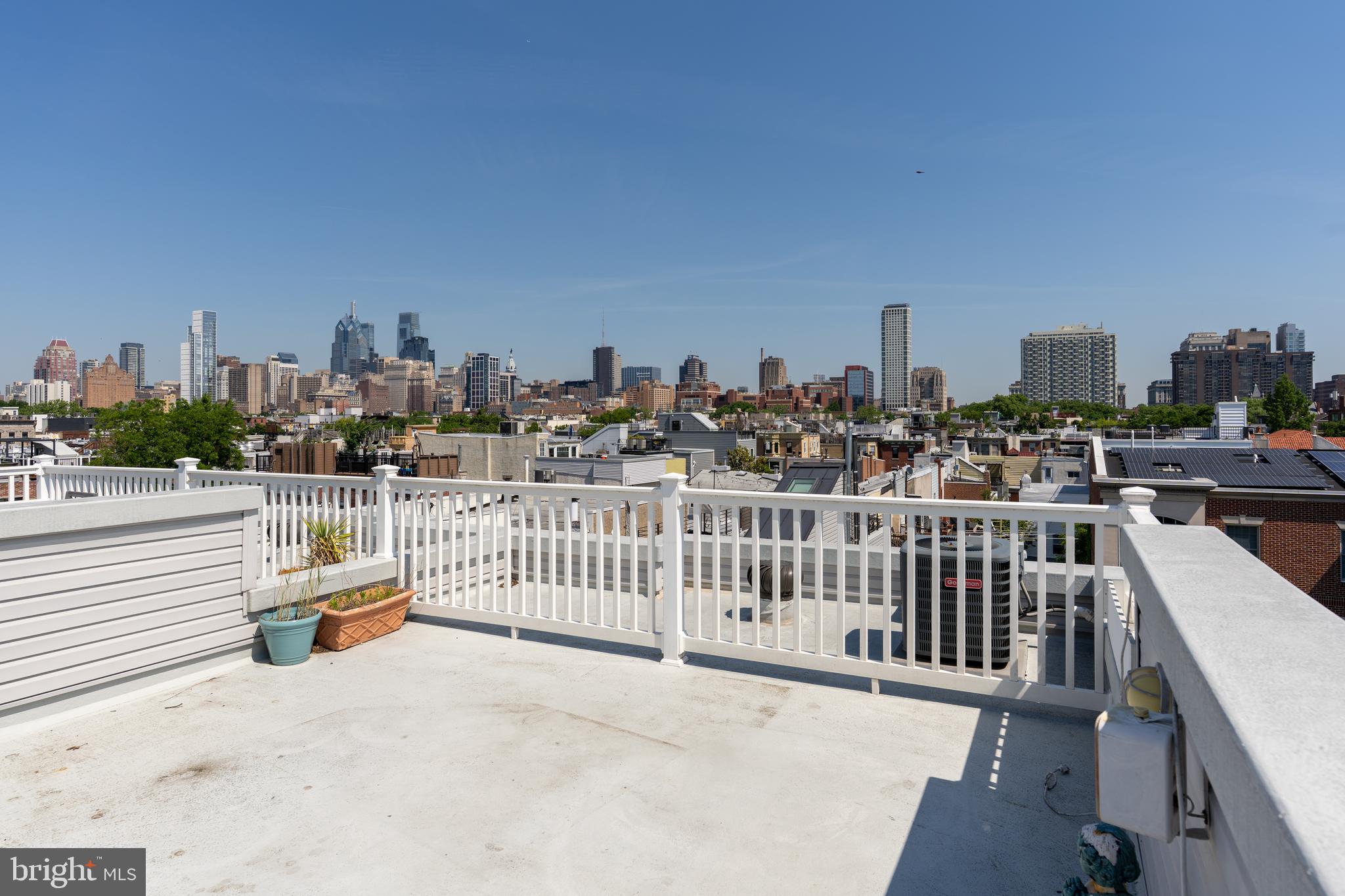 BELLA VISTA - Residential