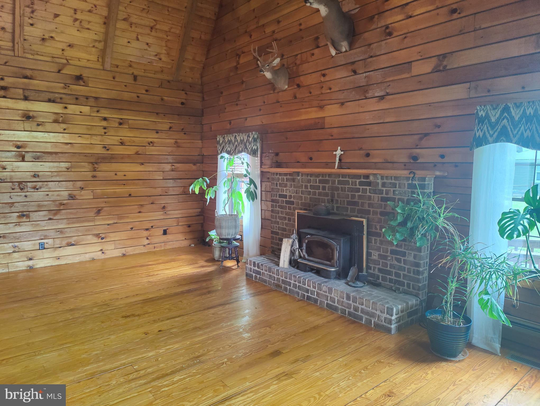 322 CAPTAIN DAVIS DRIVE