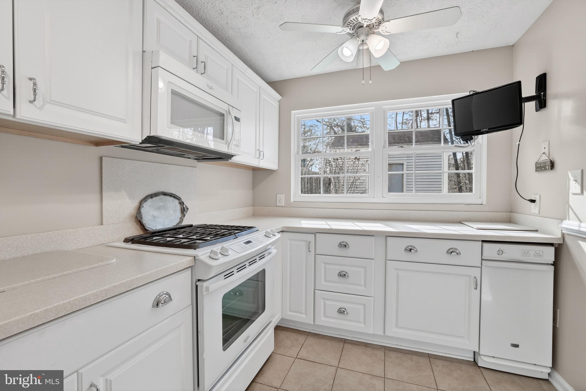 HERITAGE COMMONS - Residential