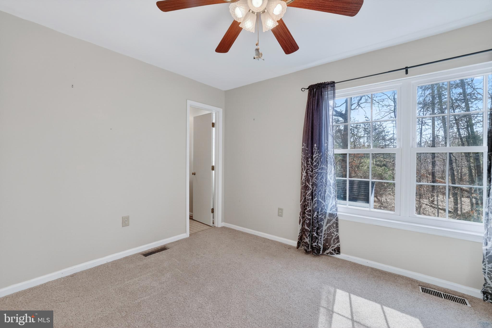 HERITAGE COMMONS - Residential