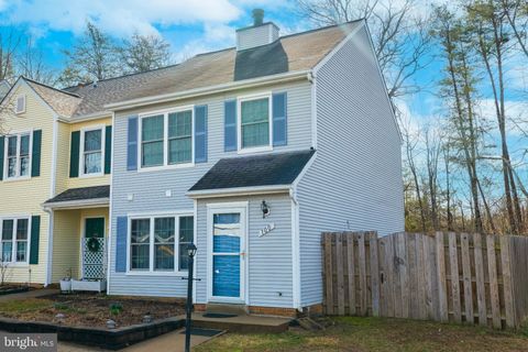 Townhouse For Sale - 100 Heritage Commons Drive<br/> FREDERICKSBURG, VA 22405
