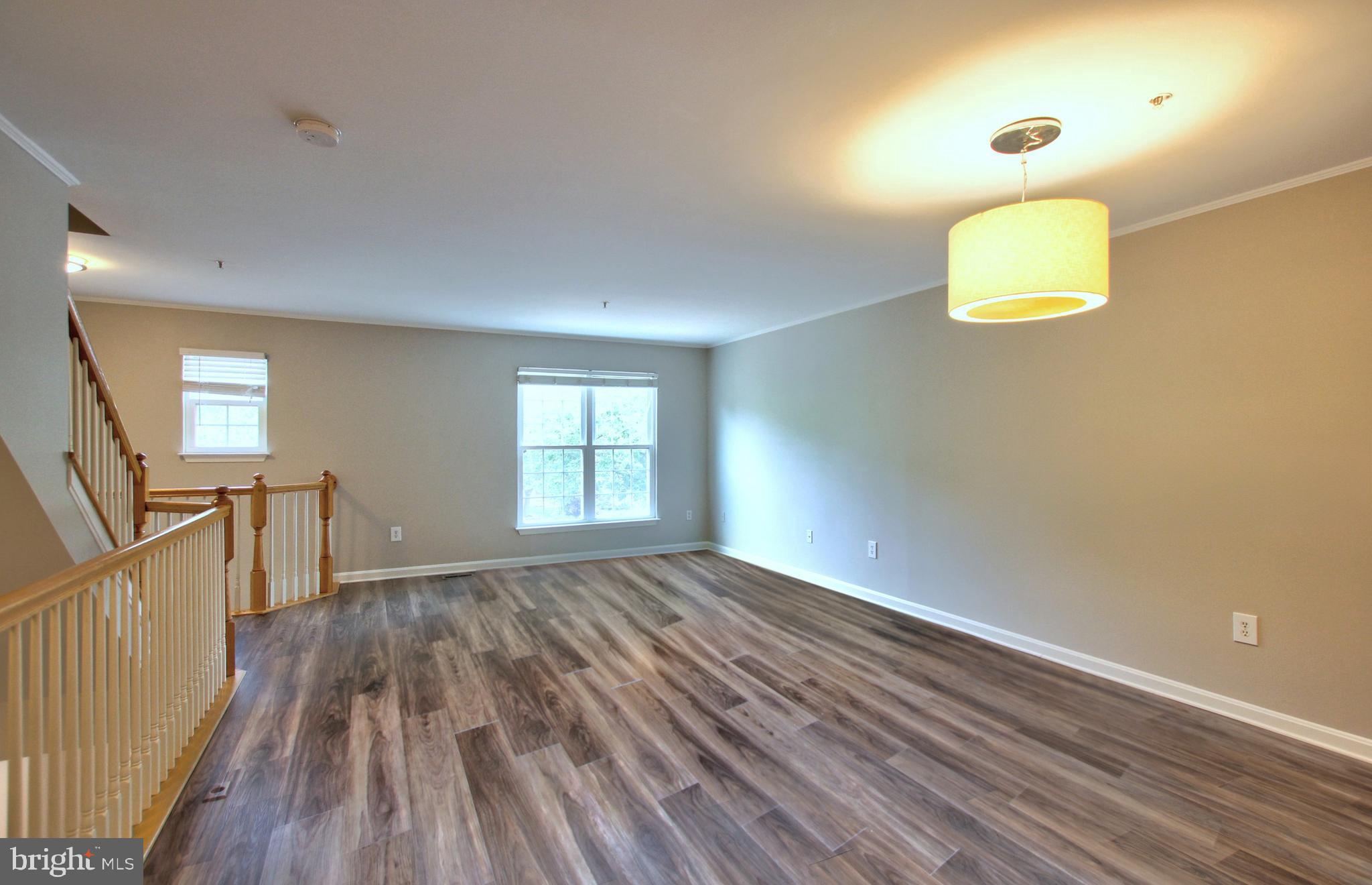 SEVEN OAKS - Residential