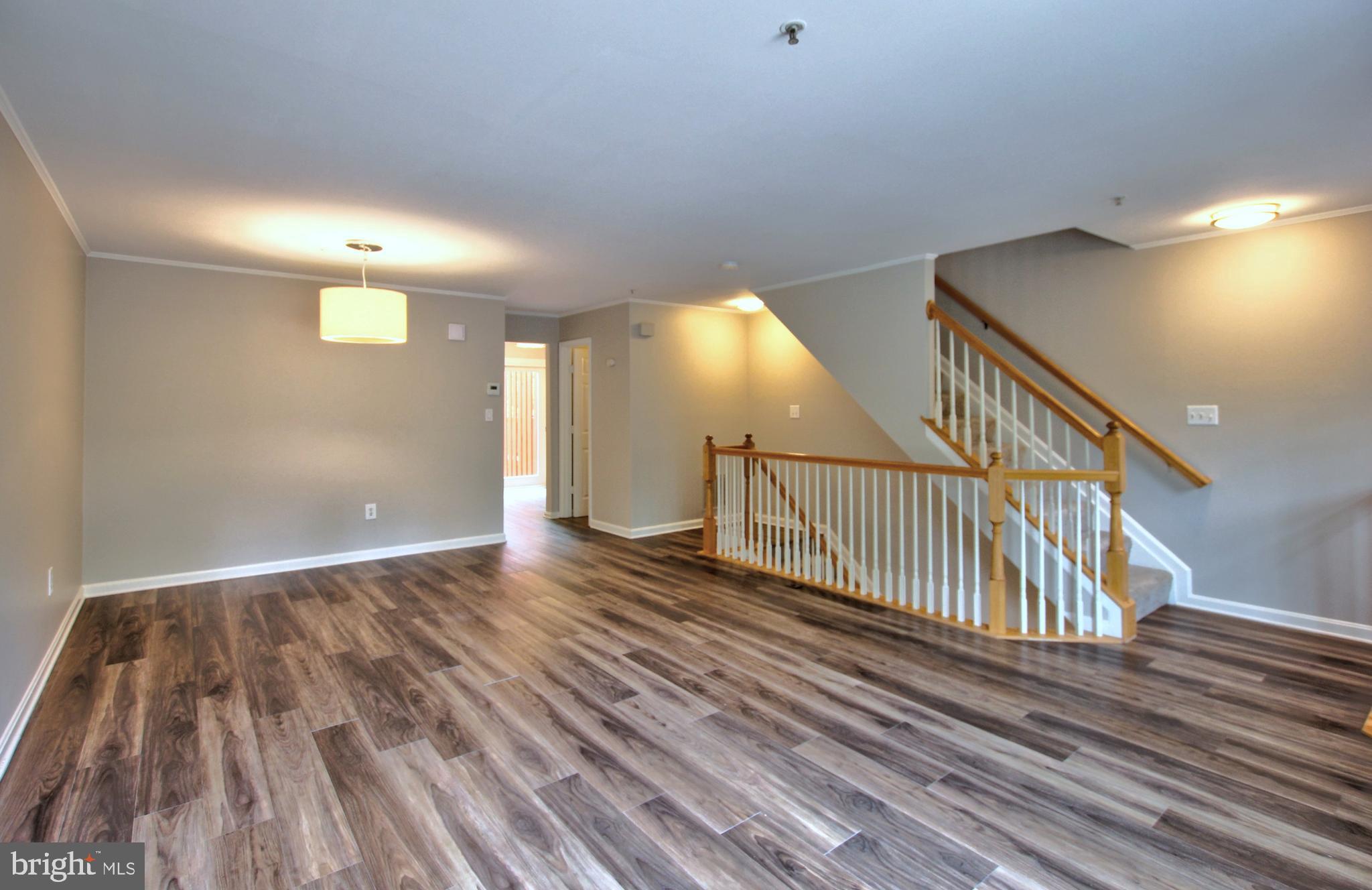 SEVEN OAKS - Residential