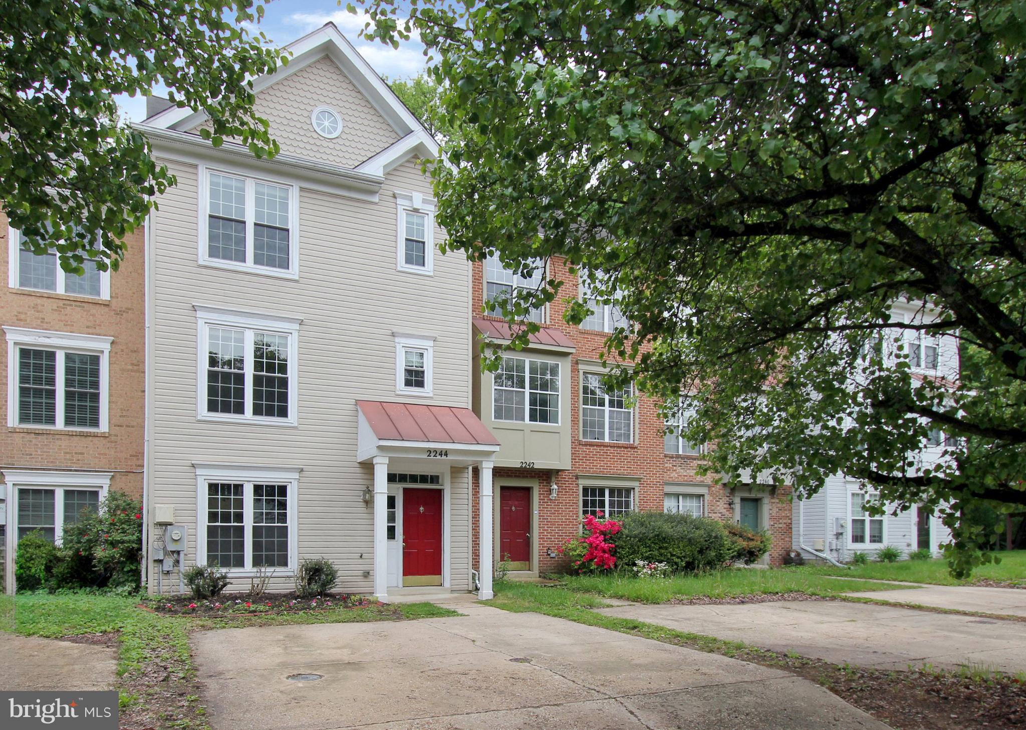SEVEN OAKS - Residential