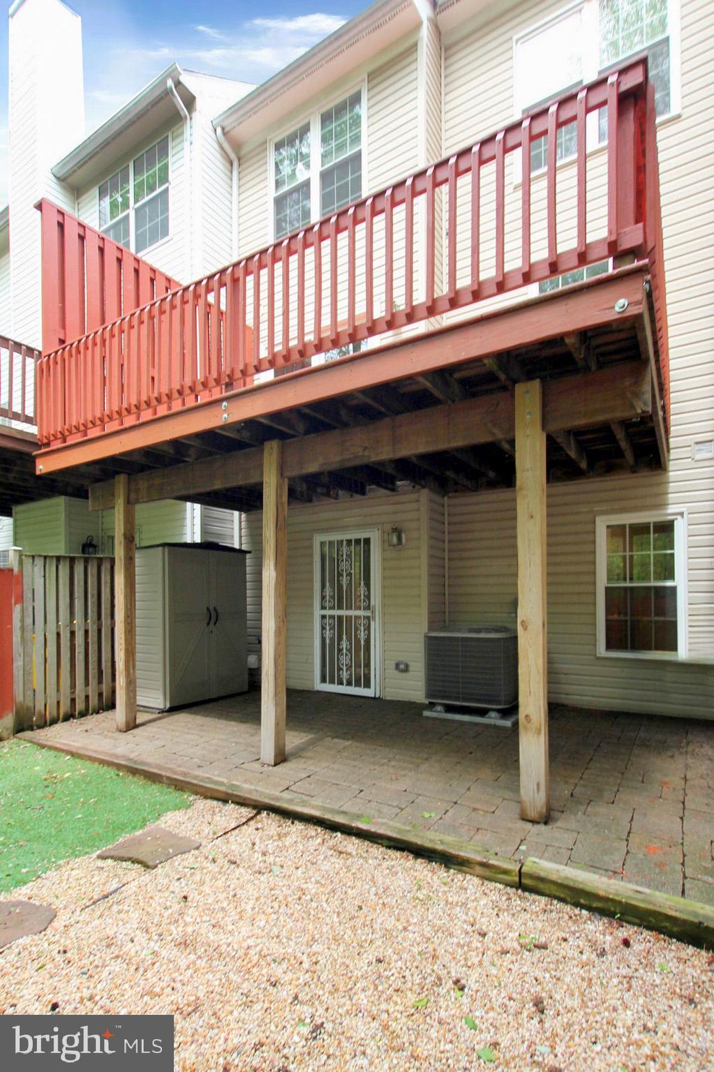 SEVEN OAKS - Residential