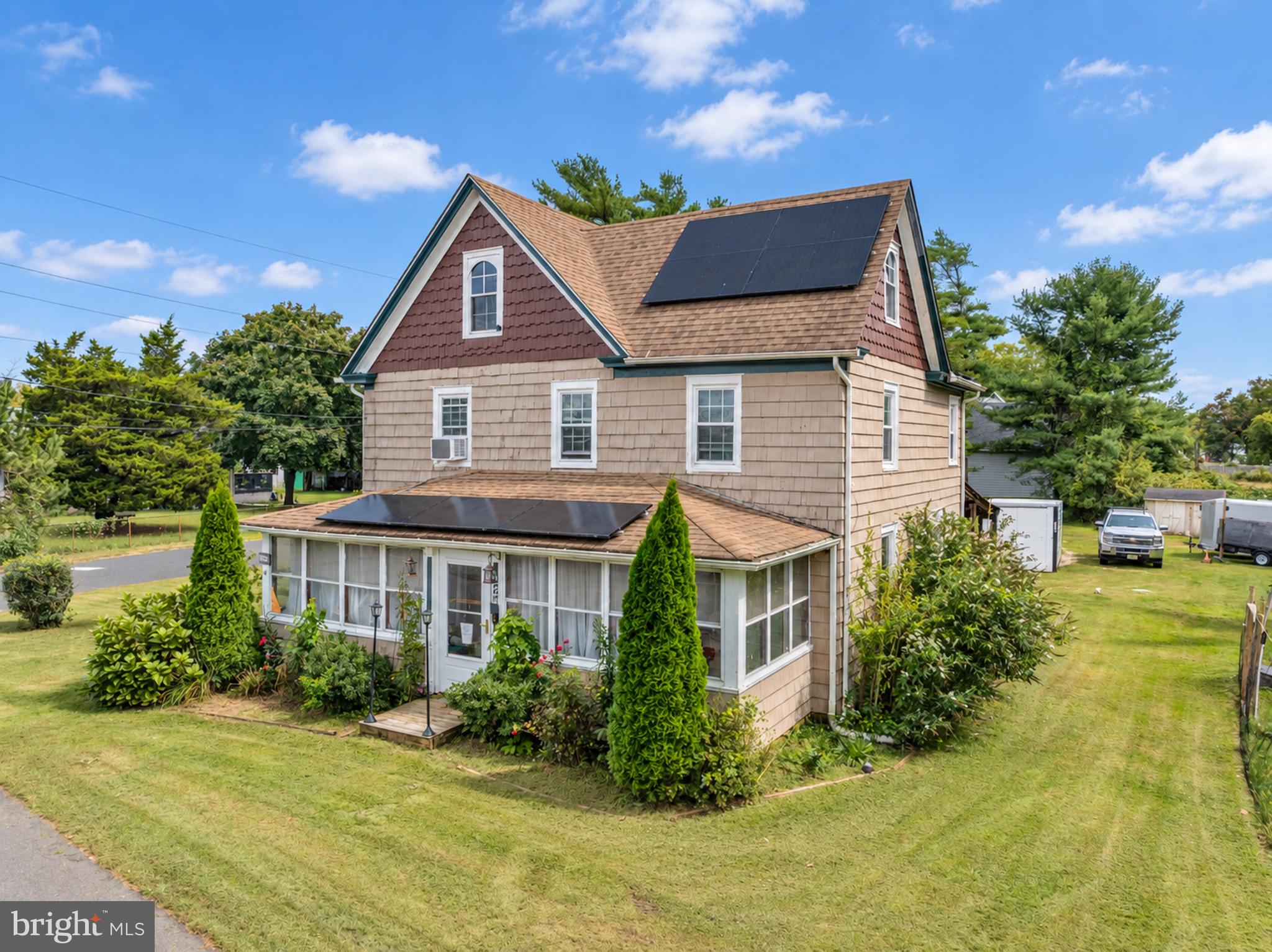 220 KELLY AVENUE