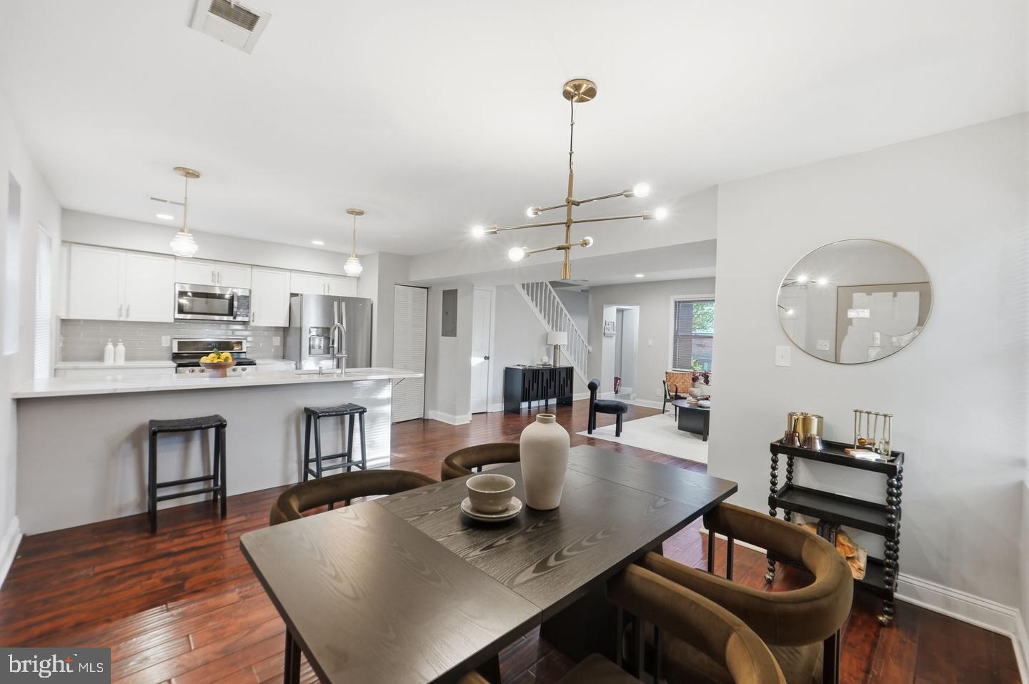5037 JUST STREET NE