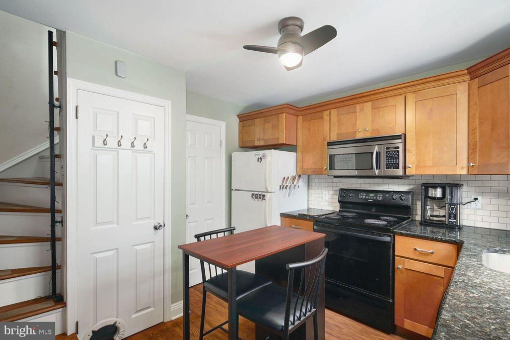 Photo of 124 Catharine Street #B, PHILADELPHIA, PA 19147 (MLS # PAPH2576832)