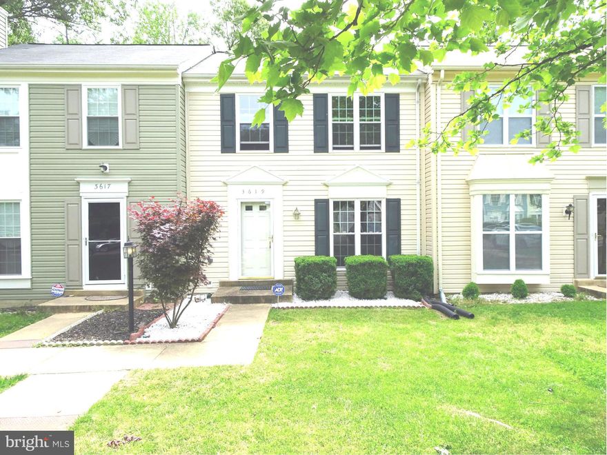 Conveniently located and beautifully appointed 3 level townhouse in Lakeview Village.  This townhome shows beautifully,and features a convenient and modern floor plan. Comes with newer roof, energy efficient double pane windows, newer slider door.  Details include crown molding,cherry wood blinds, new paint, new carpet in basement and stairs, new kitchen floor, just so many things for you to see!