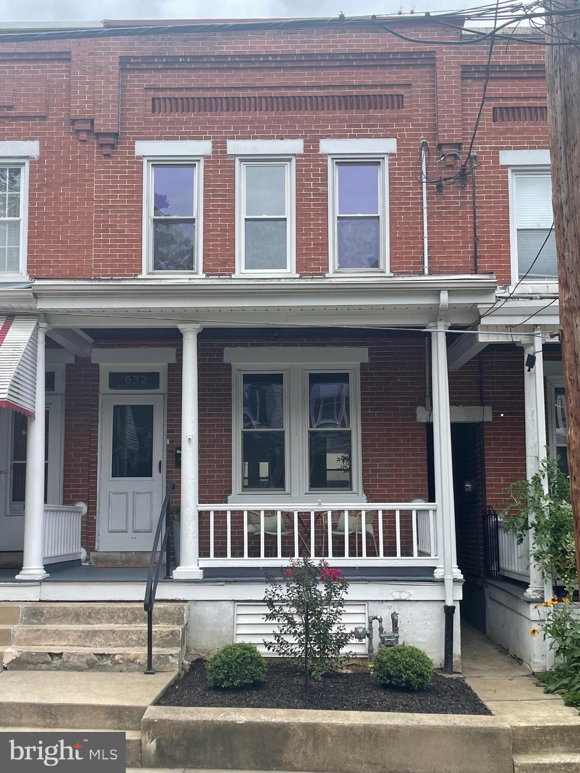 632 N PINE STREET