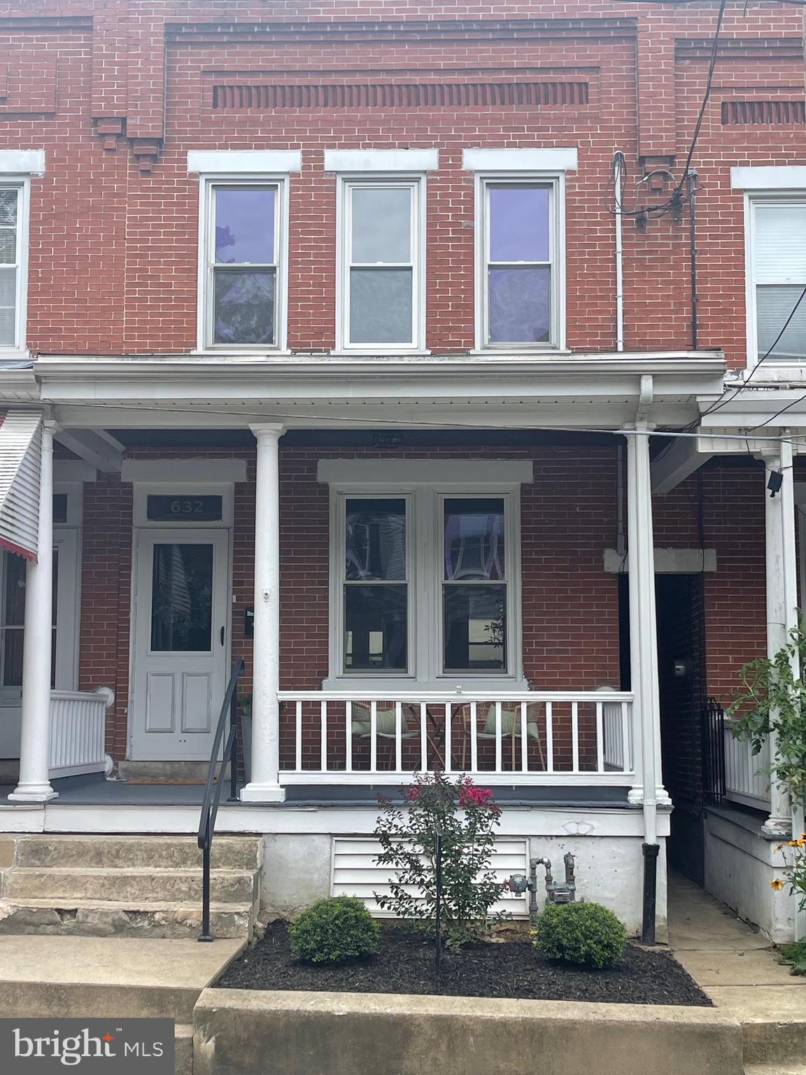 632 N PINE STREET
