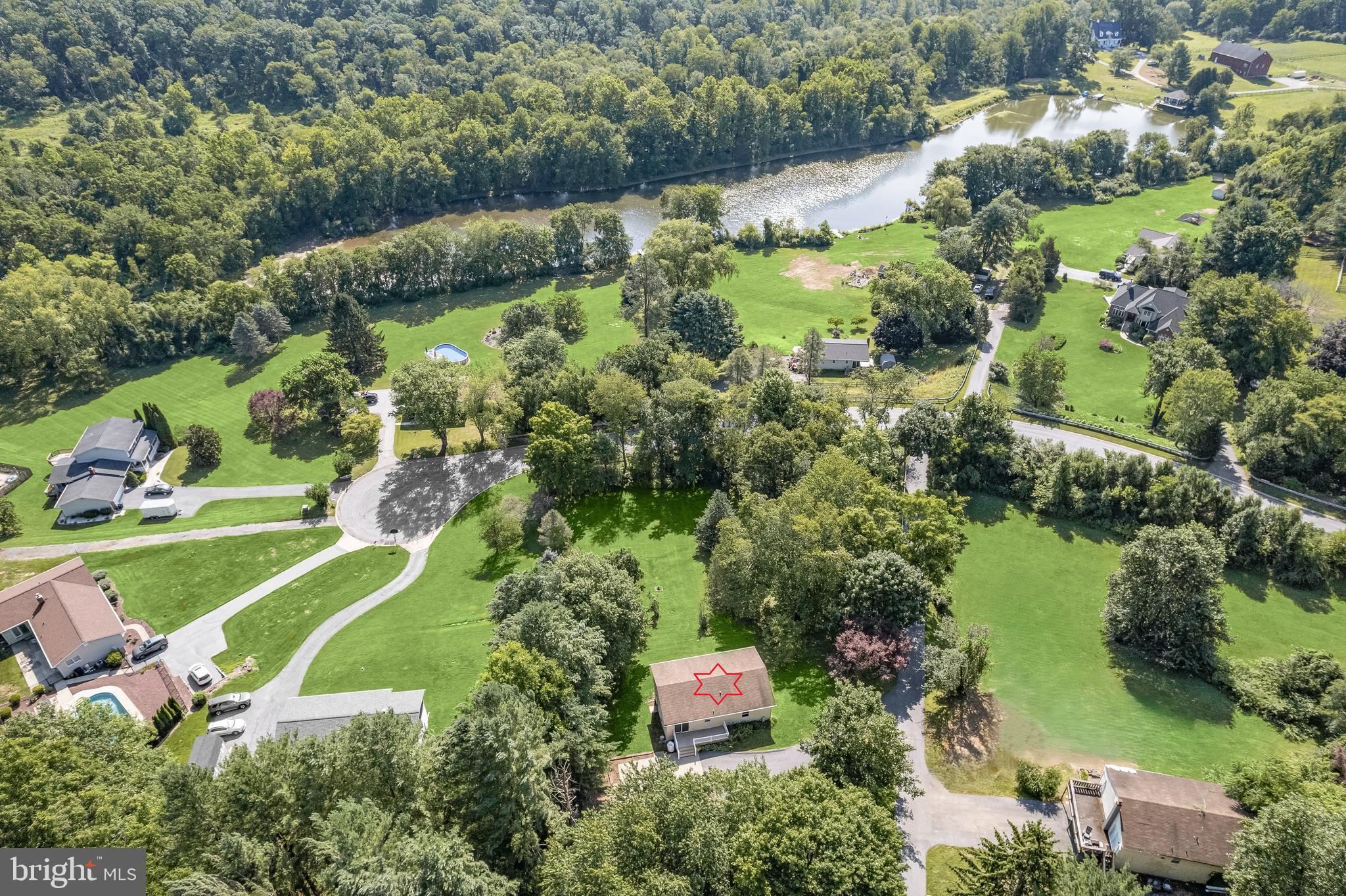 308 WATERVIEW COURT