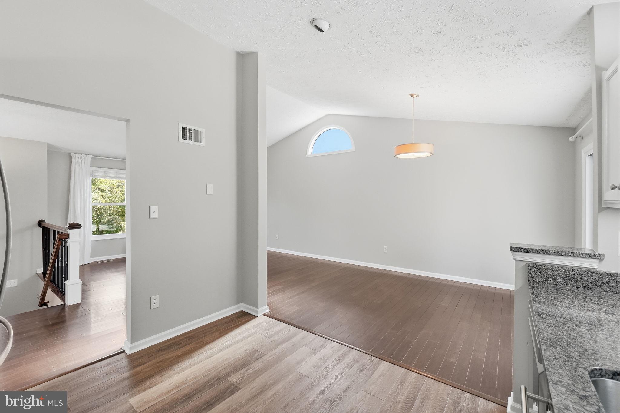 905 SWEET GUM COURT