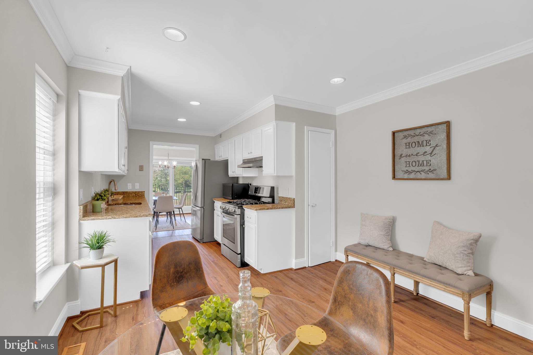 RESTON - Residential