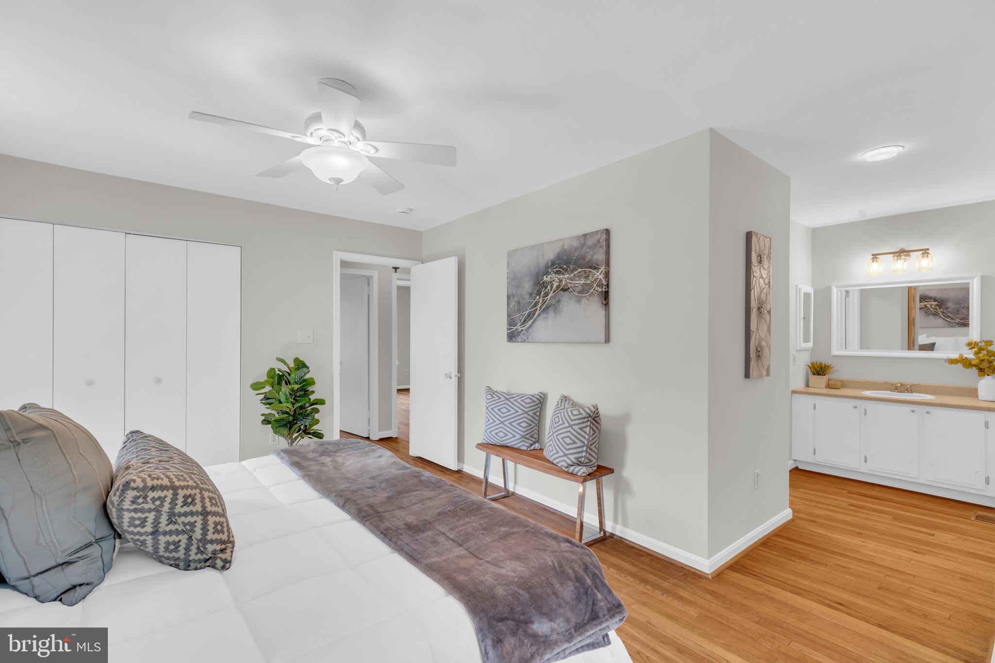 RESTON - Residential