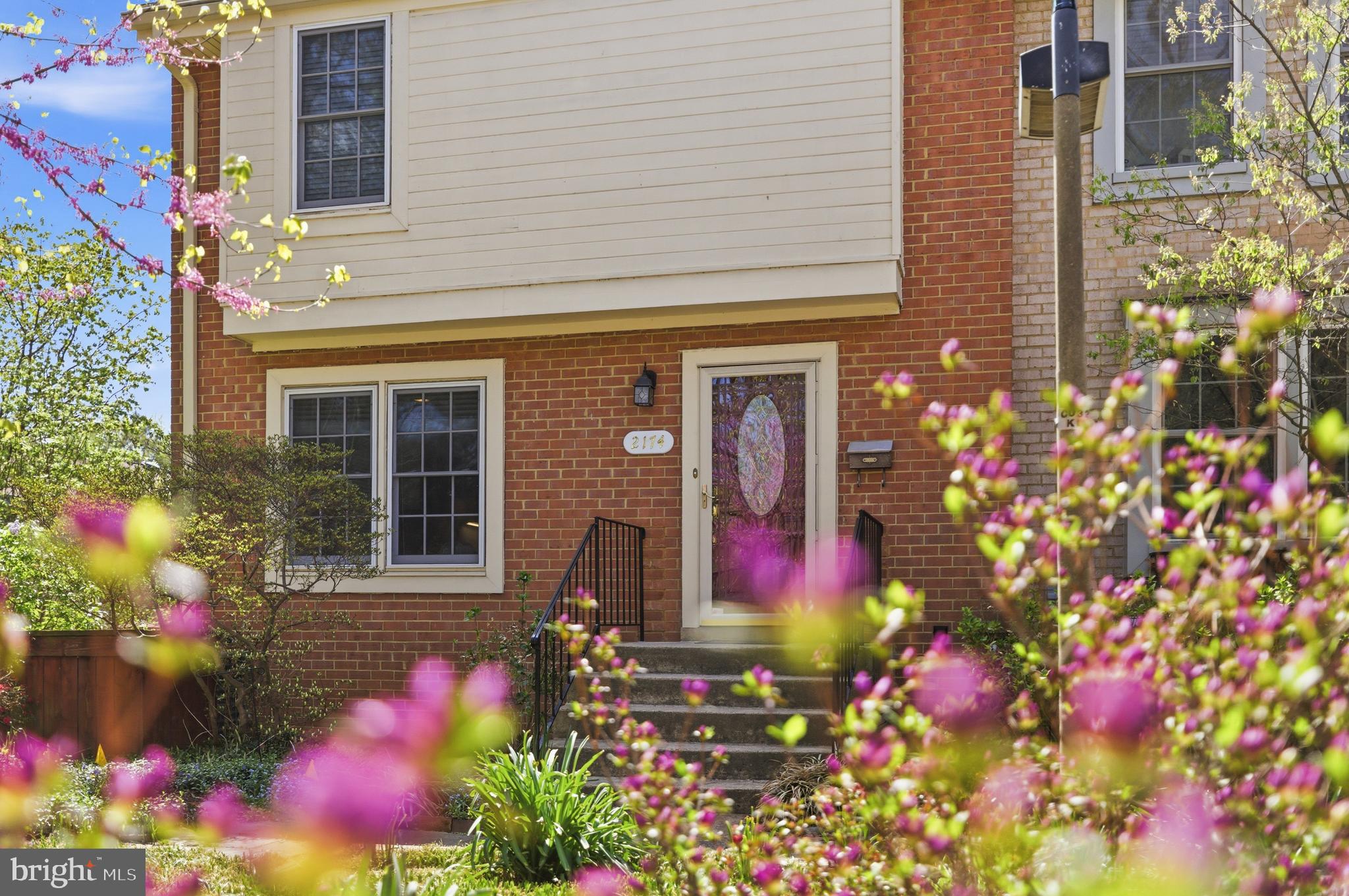 2174 GOLF COURSE DRIVE