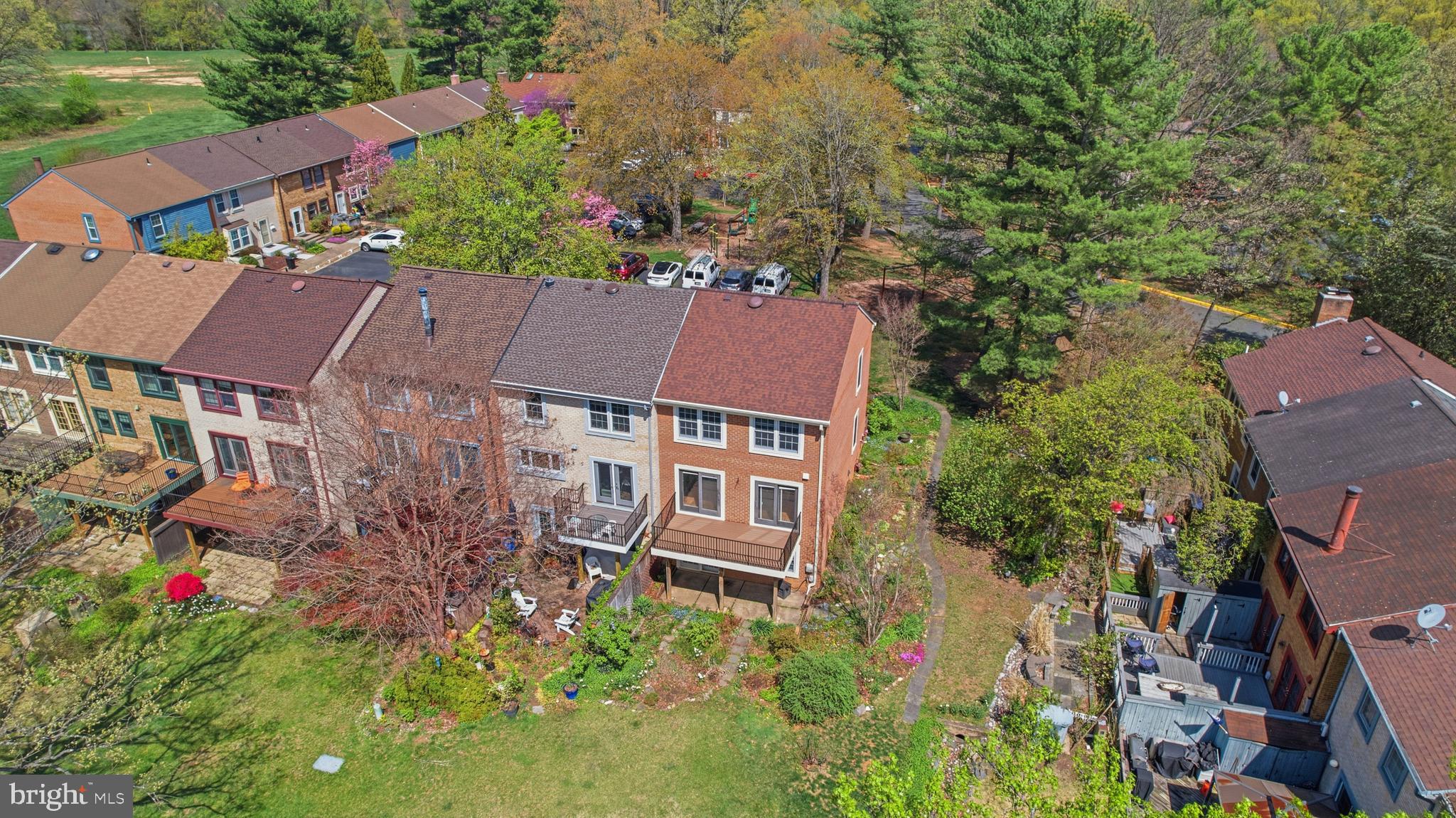 RESTON - Residential