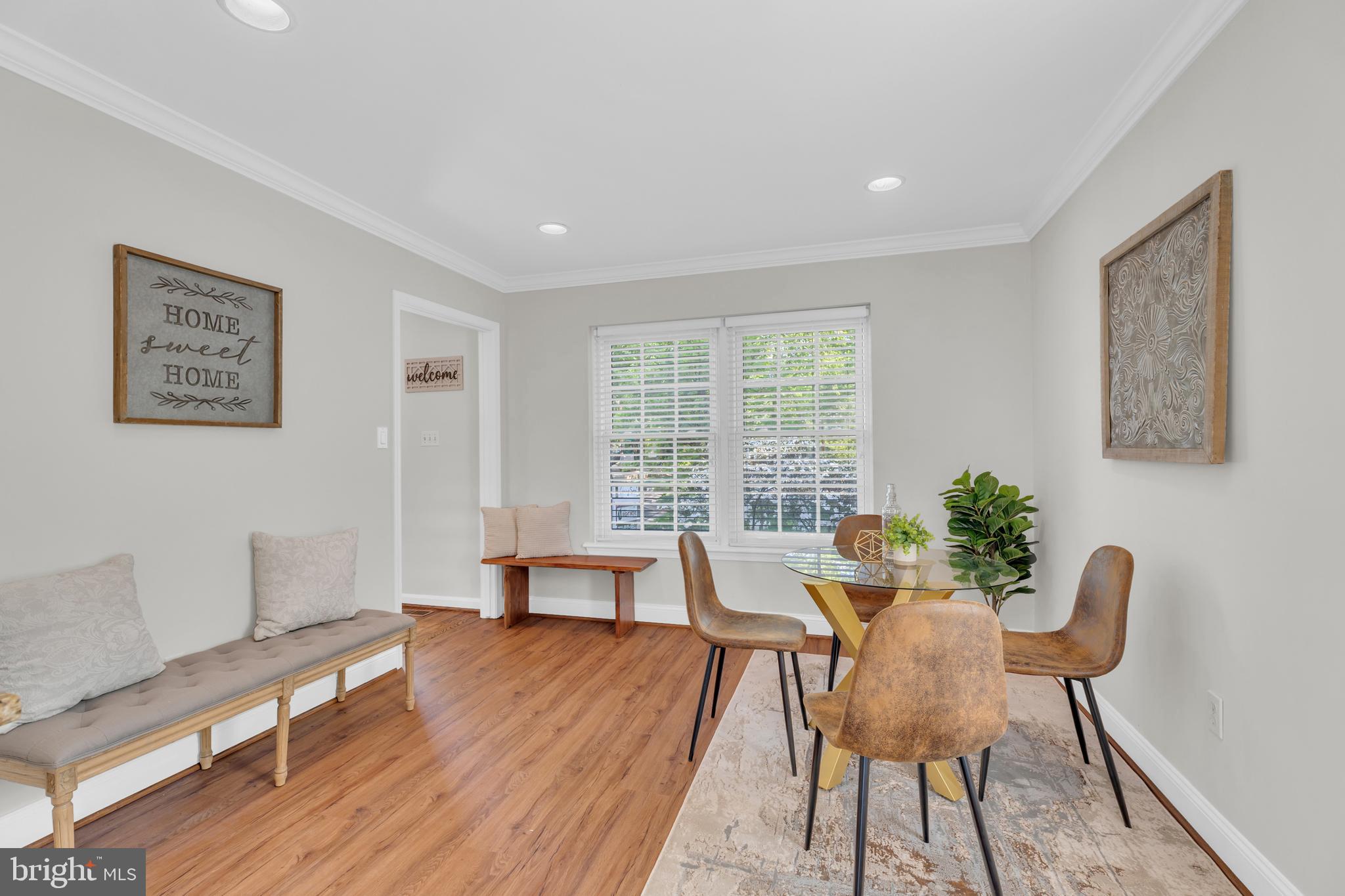 RESTON - Residential