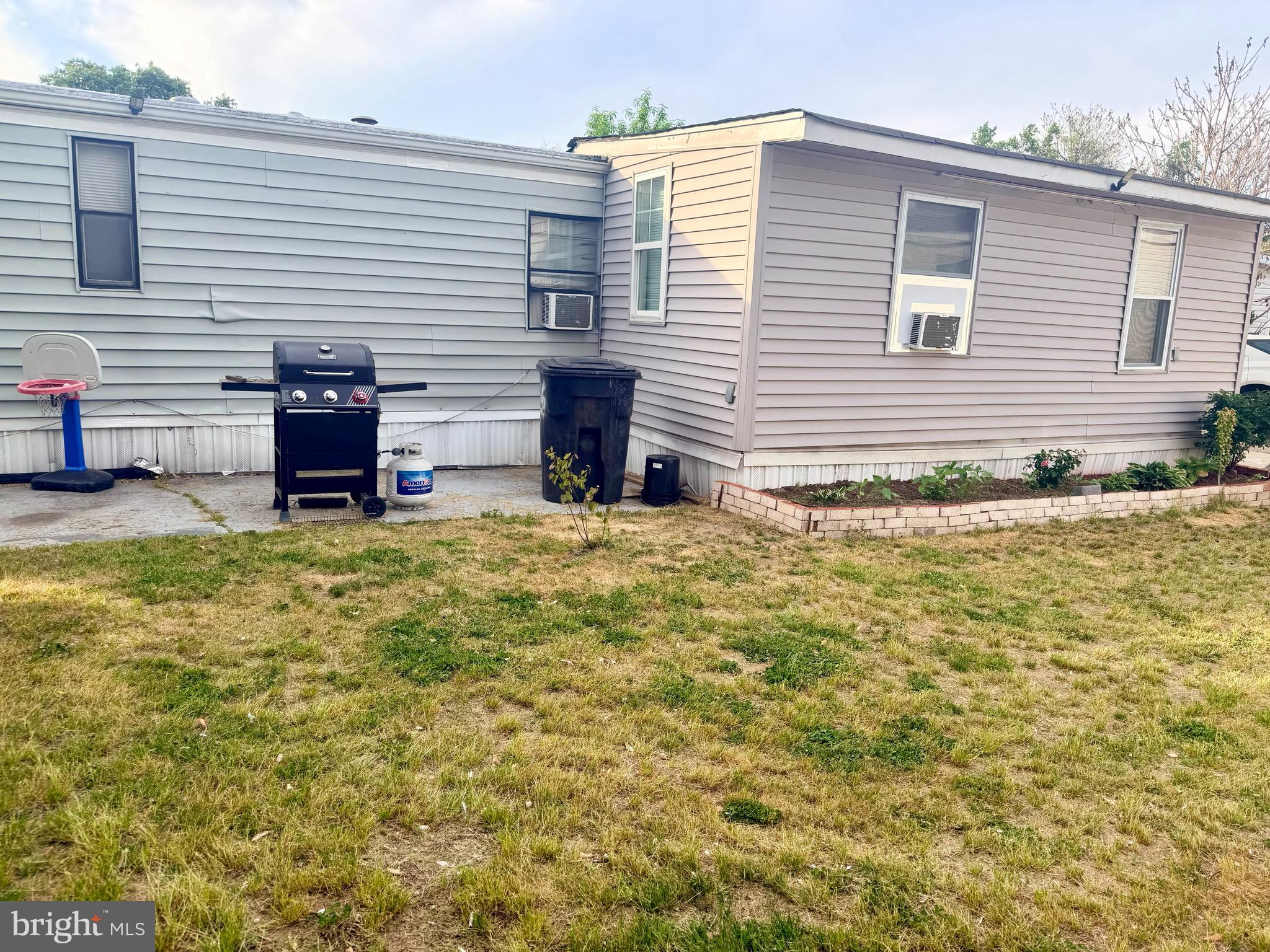 PATUXENT MOBILE ESTATES - Residential