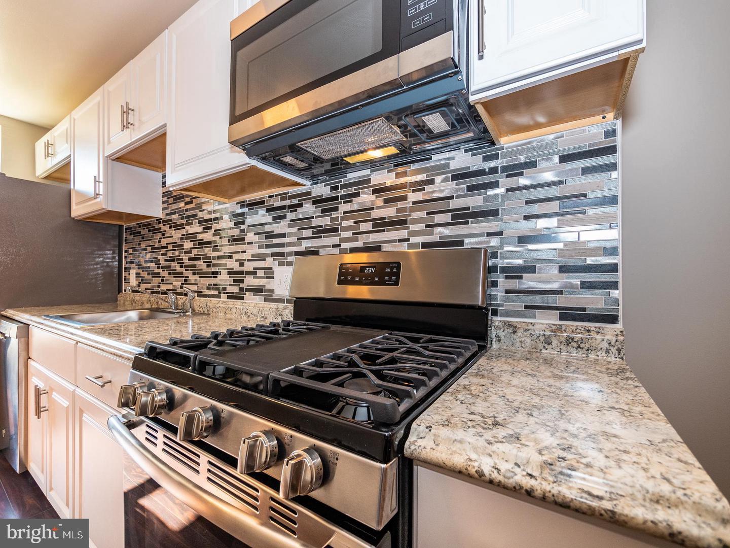 FRANKLINTOWN ROAD - Residential Lease