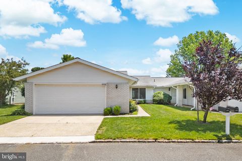 Photo of 442 - A Dahlia Plaza, MONROE TOWNSHIP, NJ 08831 (MLS # NJMX2010458) Photo of 442 - A Dahlia Plaza, MONROE TOWNSHIP, NJ 08831 (MLS # NJMX2010458)