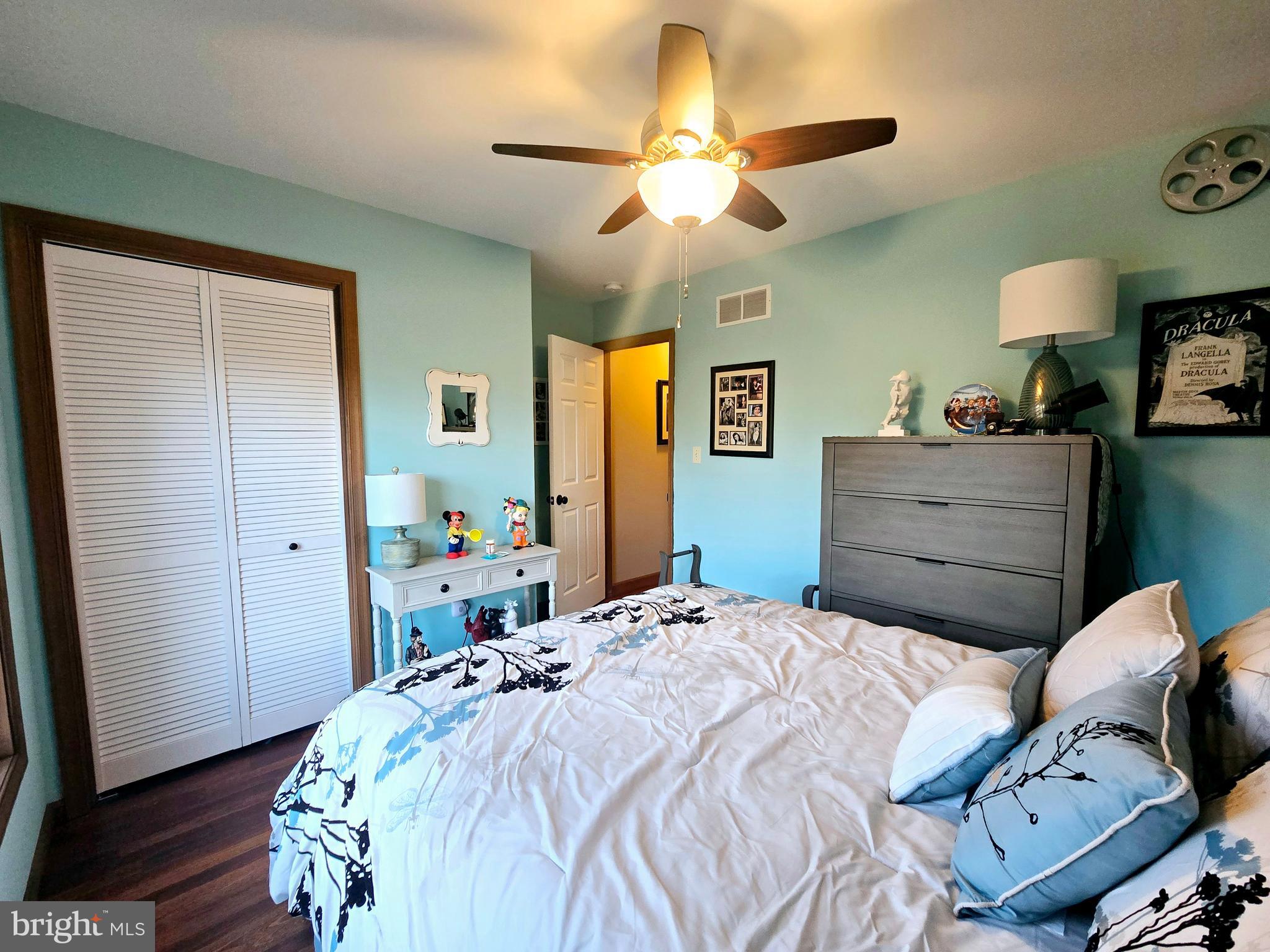 BLUE MOUNTAIN LAKE EST - Residential