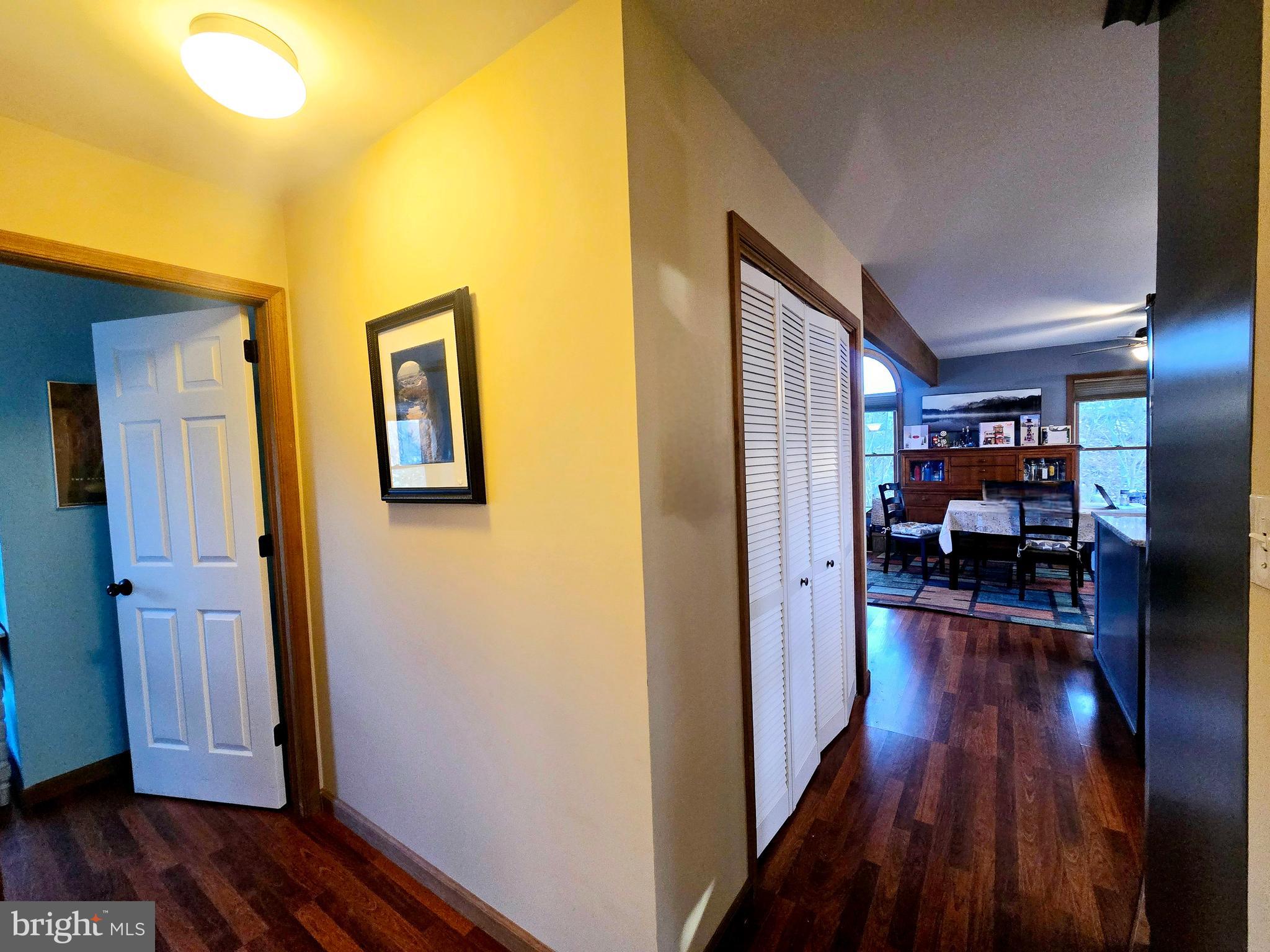 BLUE MOUNTAIN LAKE EST - Residential