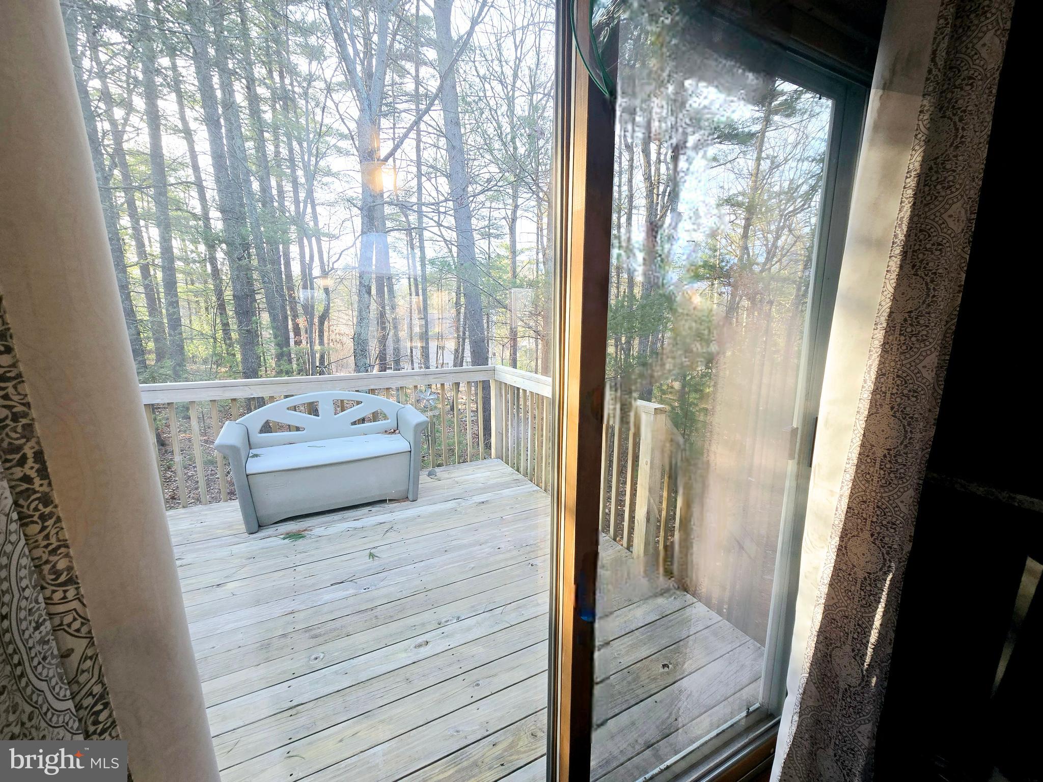 BLUE MOUNTAIN LAKE EST - Residential