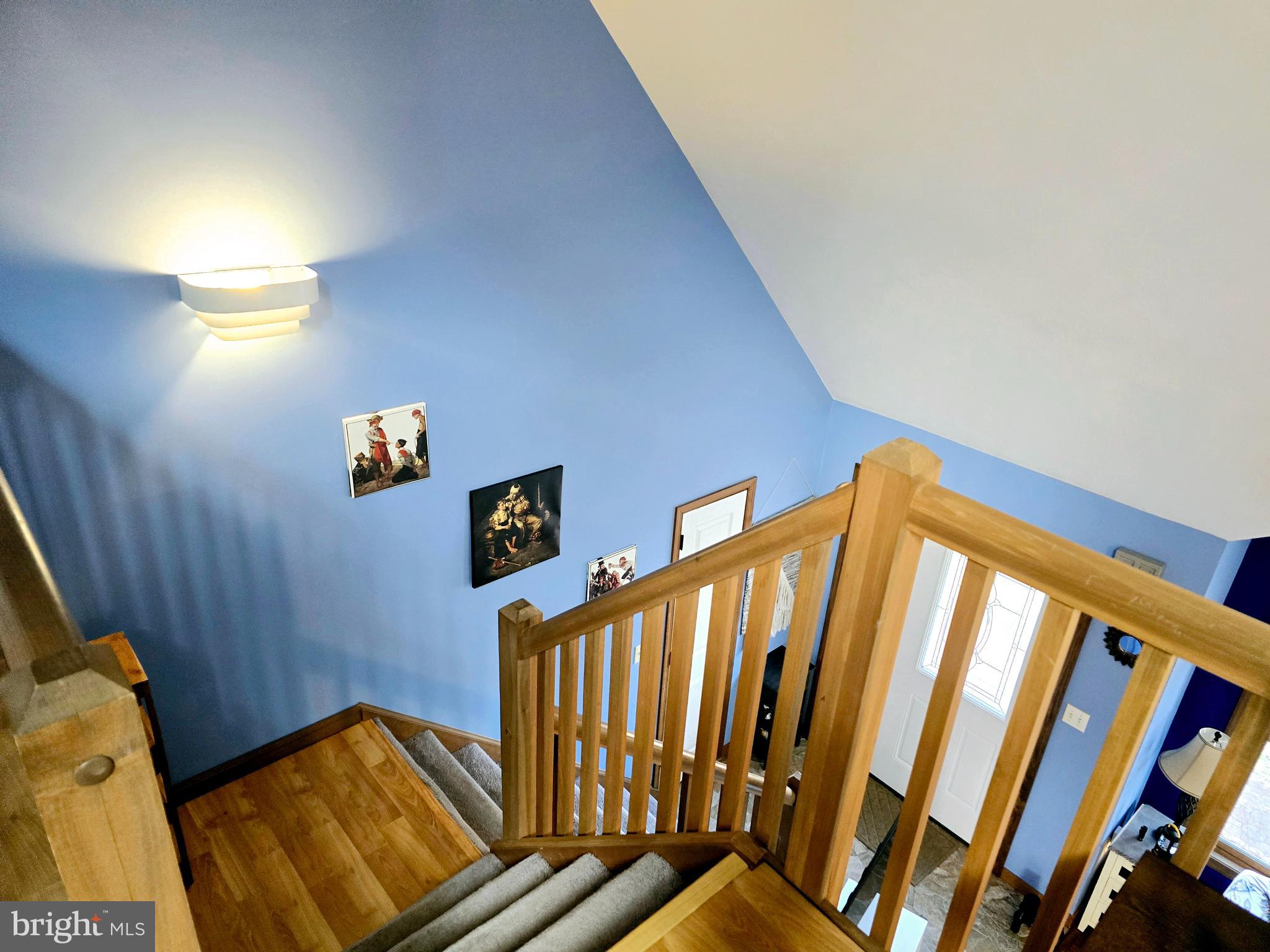 BLUE MOUNTAIN LAKE EST - Residential