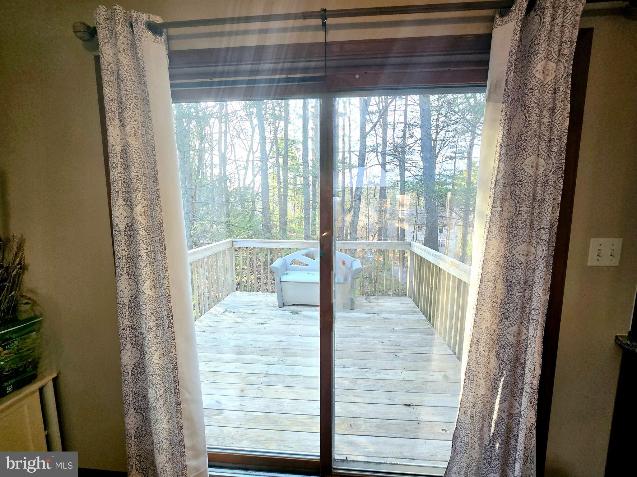 BLUE MOUNTAIN LAKE EST - Residential