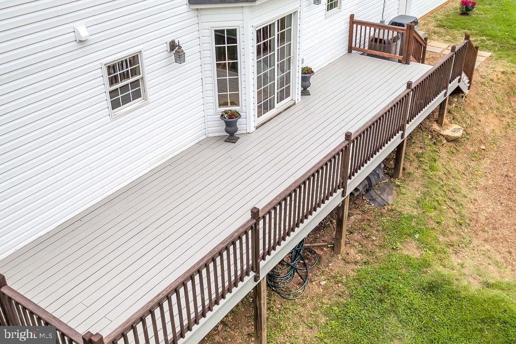 WATERSTONE FIELDS - Residential